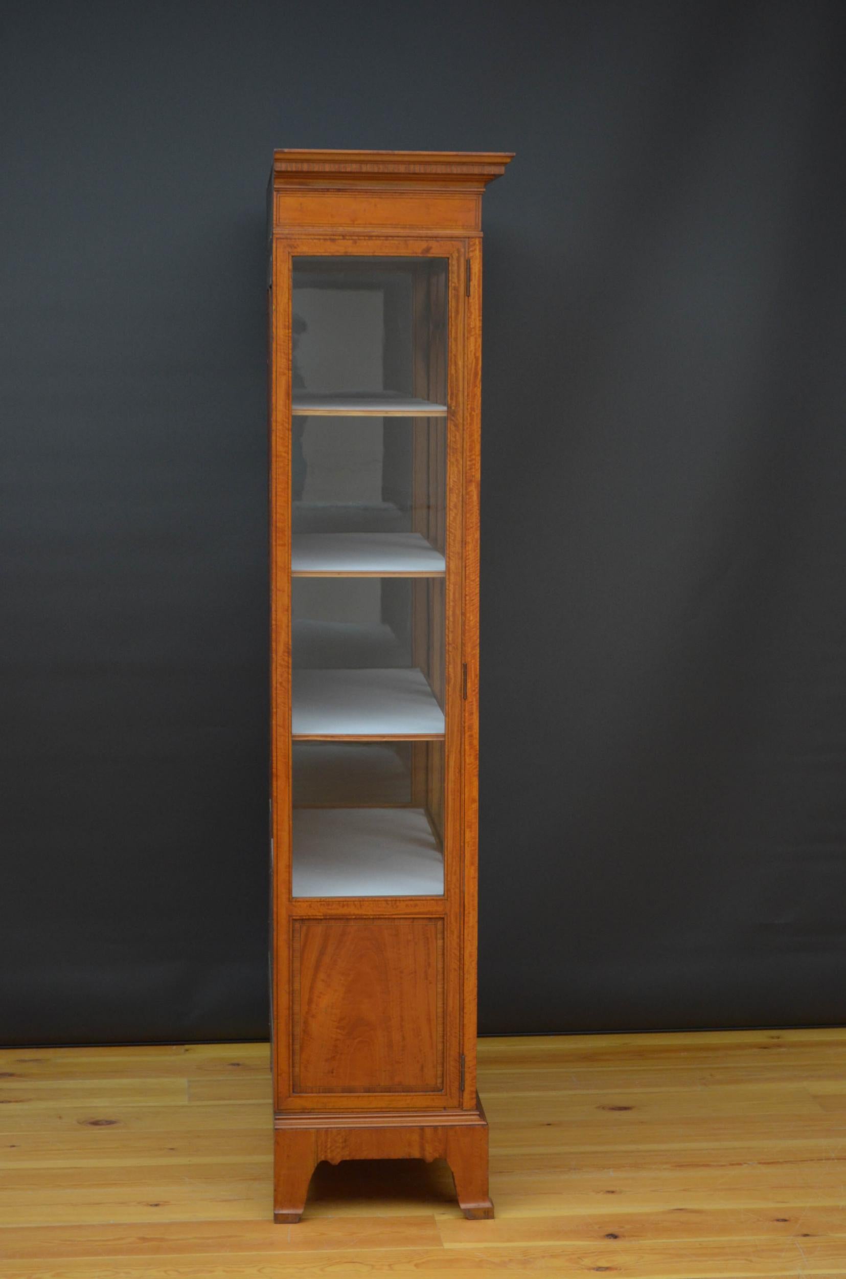 Fine Edwardian Satinwood Display Cabinet 9