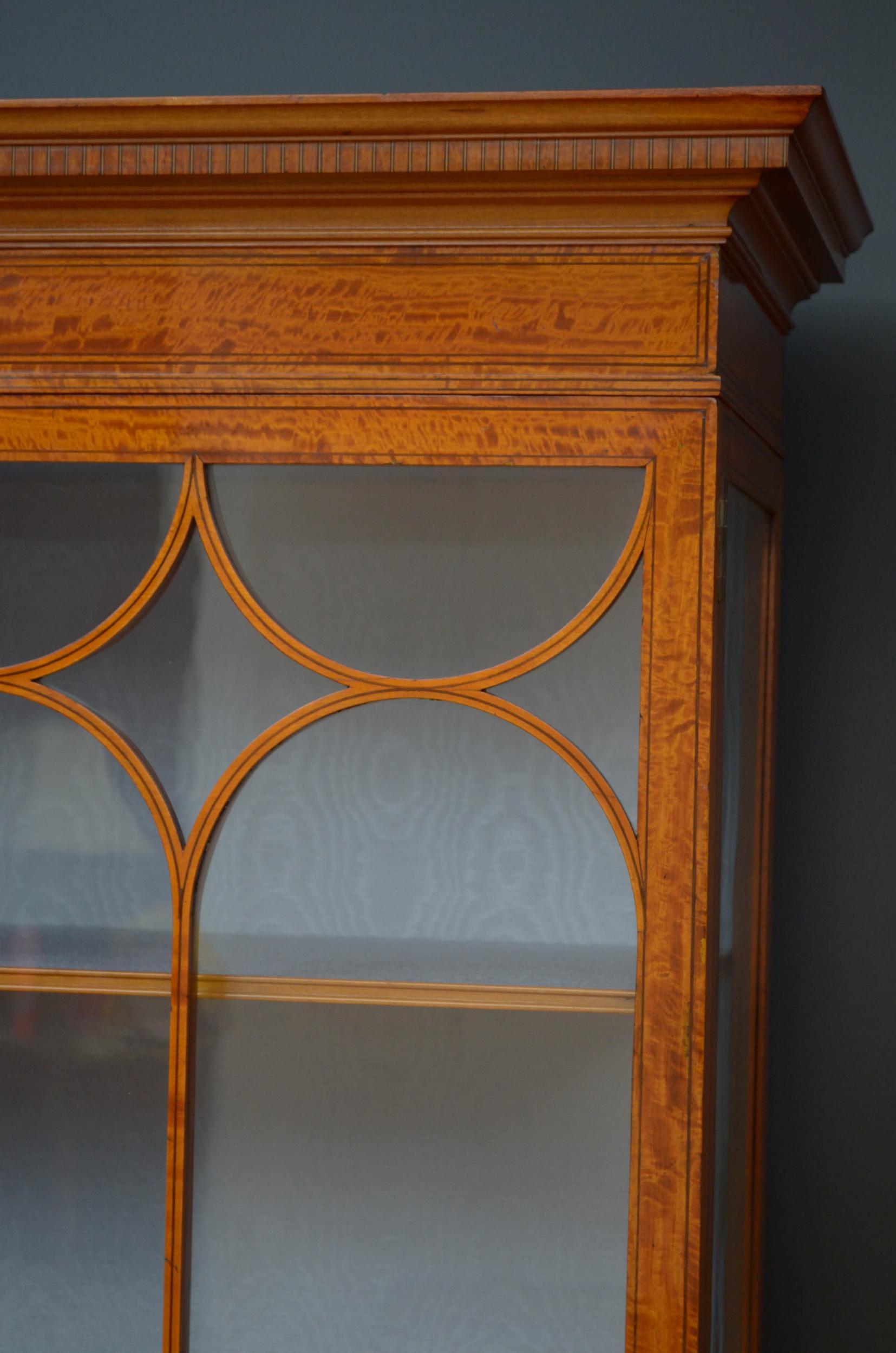 20th Century Fine Edwardian Satinwood Display Cabinet