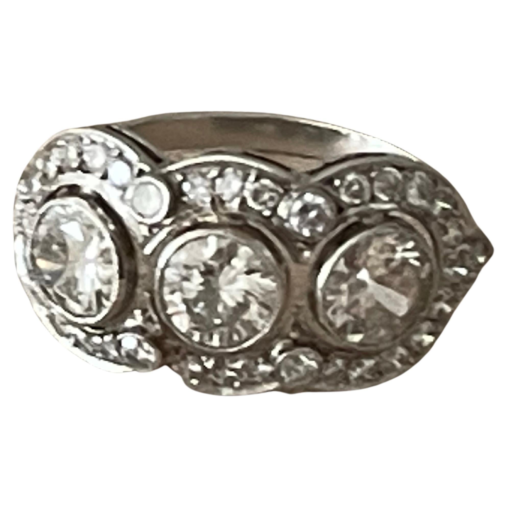 Fine Edwardian Three Stone Ring Platinum Diamond Ring