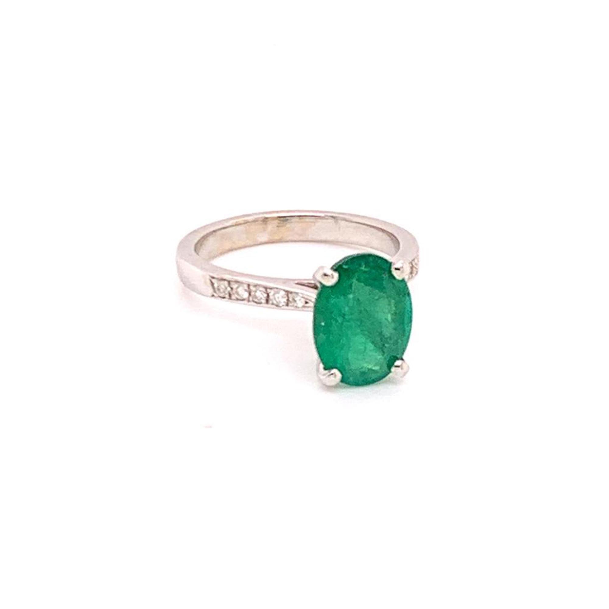 Modern Emerald Diamond Ring 14k Gold 1.83 TCW Certified For Sale