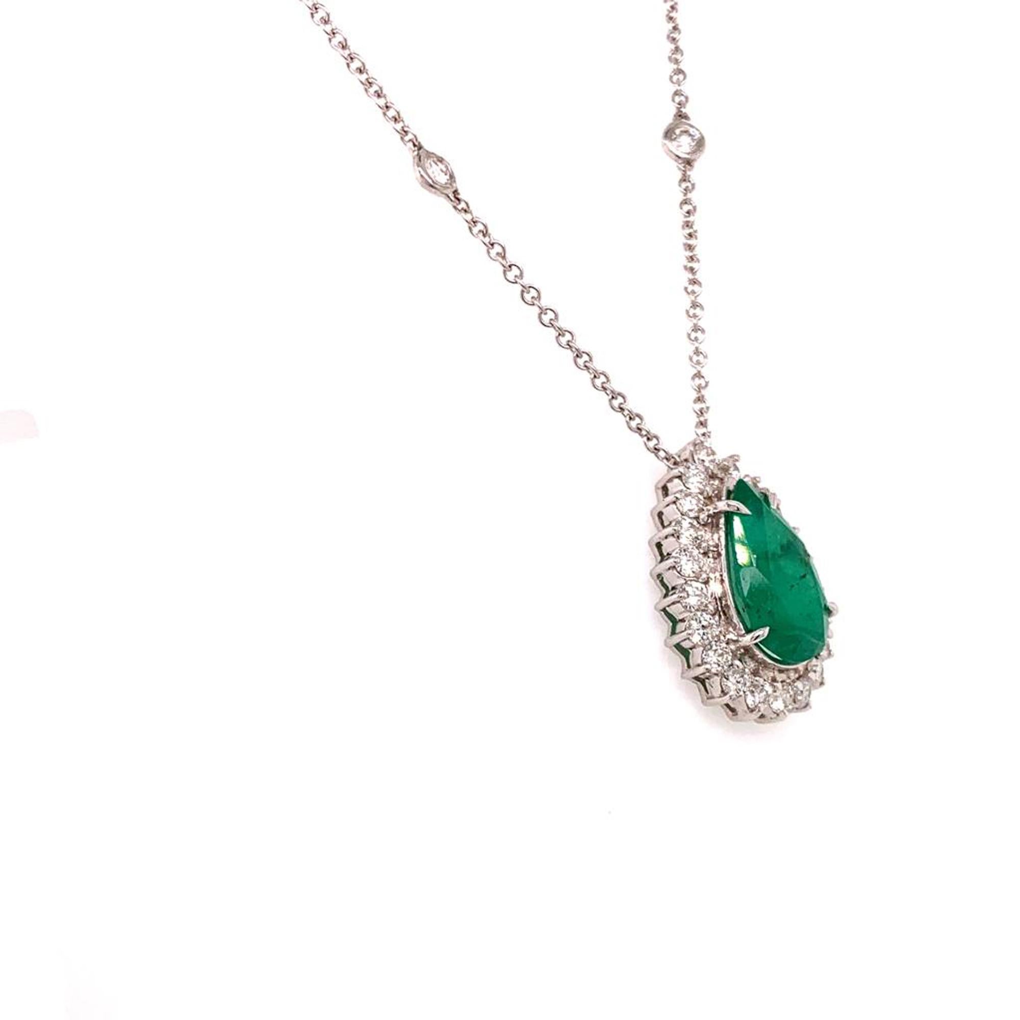 Modern Diamond Emerald Necklace 18k Gold 5 Ct Women Certified 