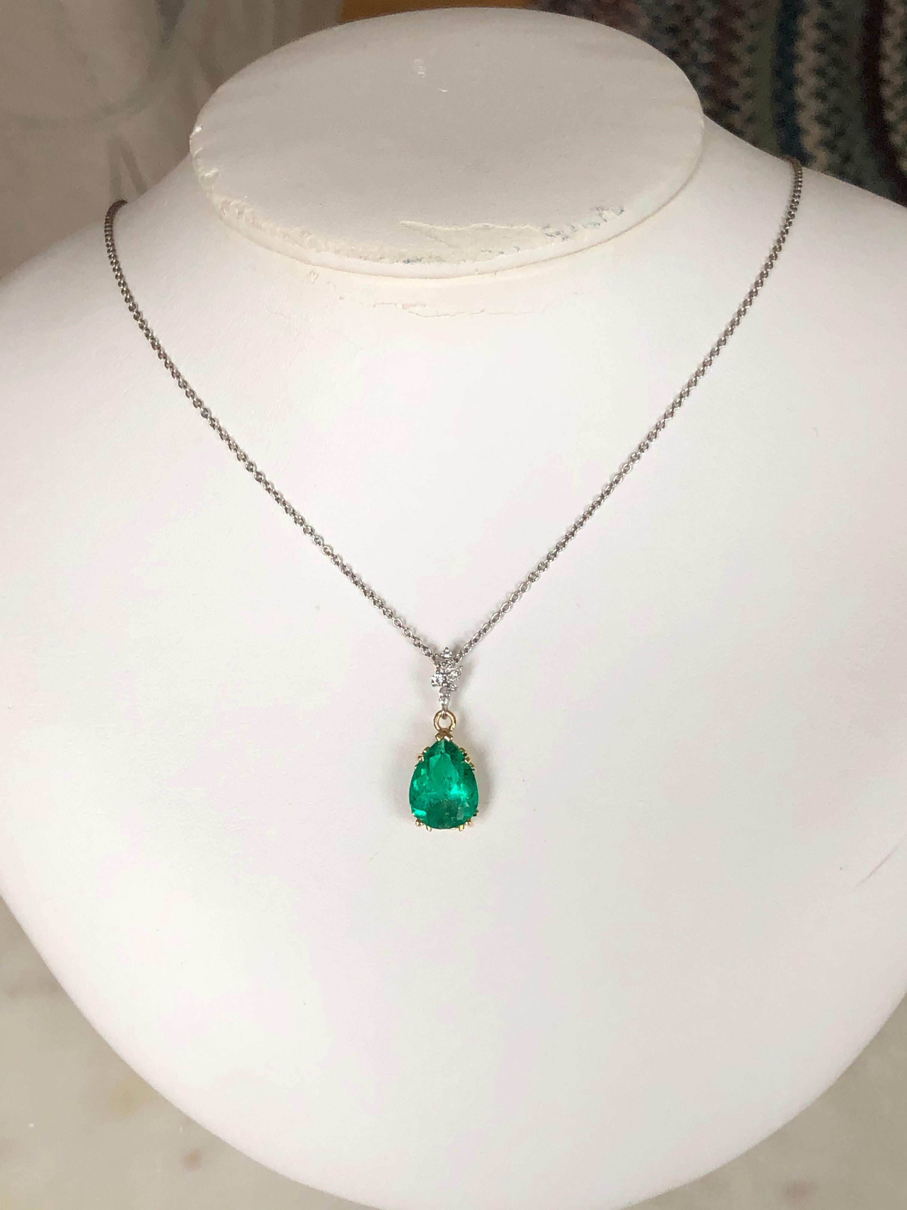 Pear Cut Fine Emerald Diamond Pendant Drop Necklace in 18 Karat and Platinum For Sale