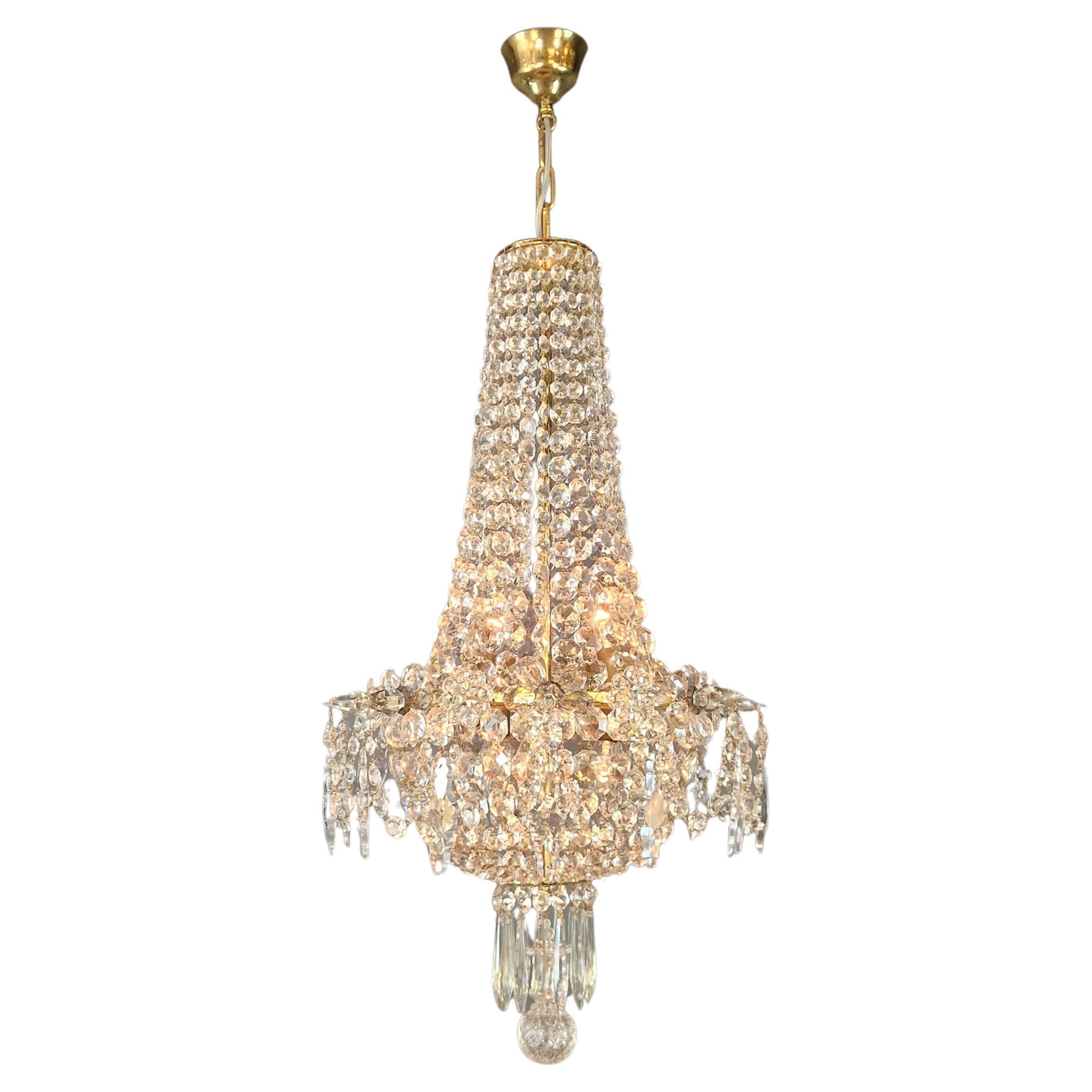 Diptych Fine Arts Lampadario a cascata in cristallo Sac a Pearl Lampada a lustro in ottone Art Deco in vendita