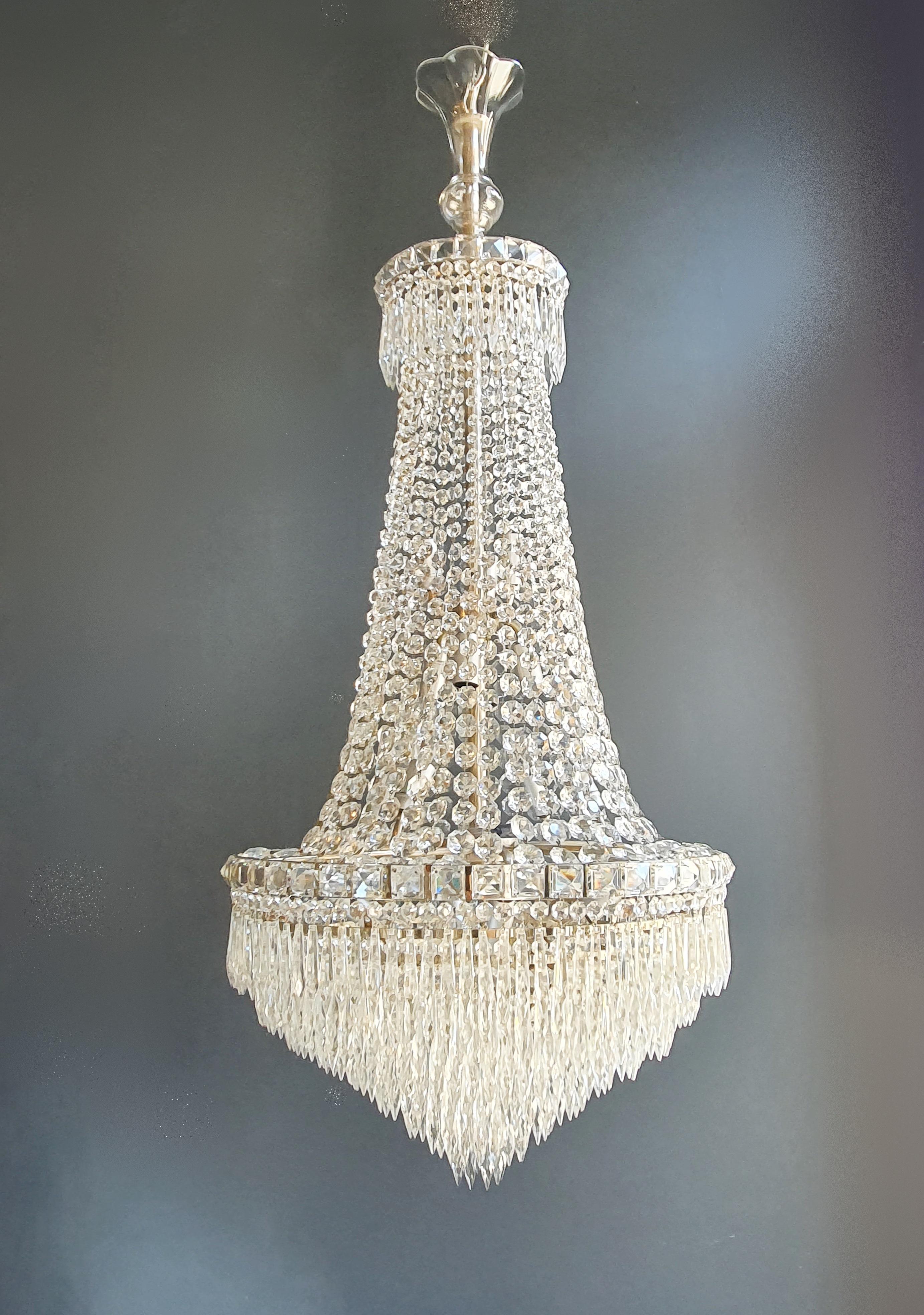 Mid-20th Century Fine Empire Waterfall Chandelier Crystal Sac a Pearl Lamp Lustre Silver Art Deco