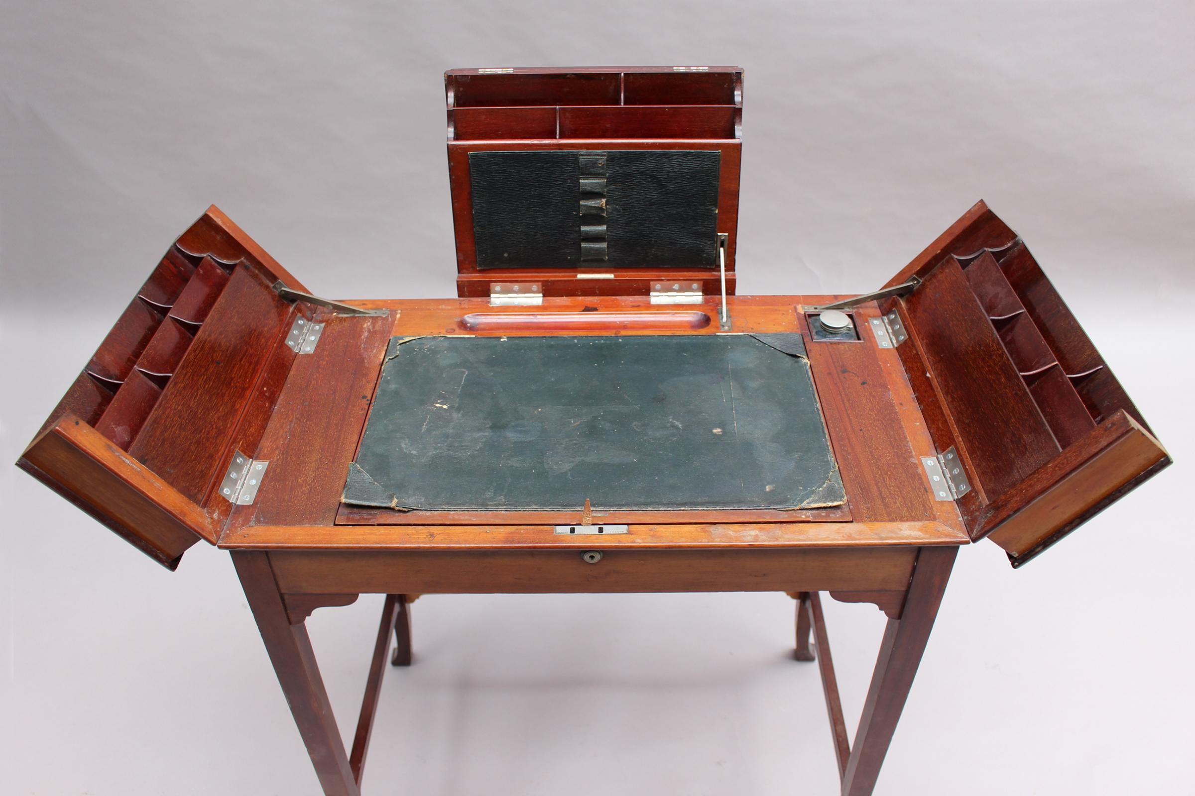 Fine English 19th Century Mahogany Secretary-Desk For Sale 7