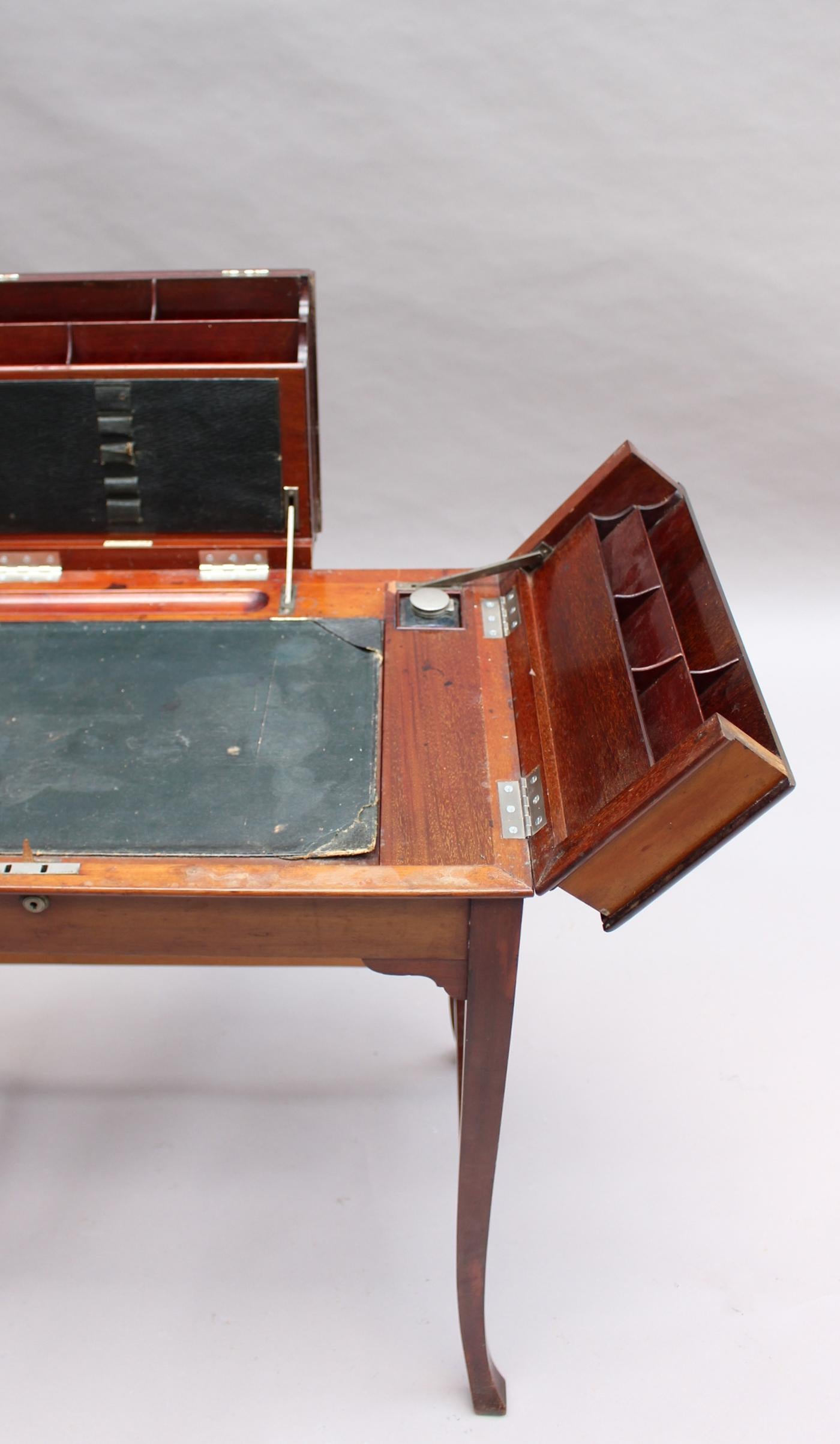 Fine English 19th Century Mahogany Secretary-Desk For Sale 4