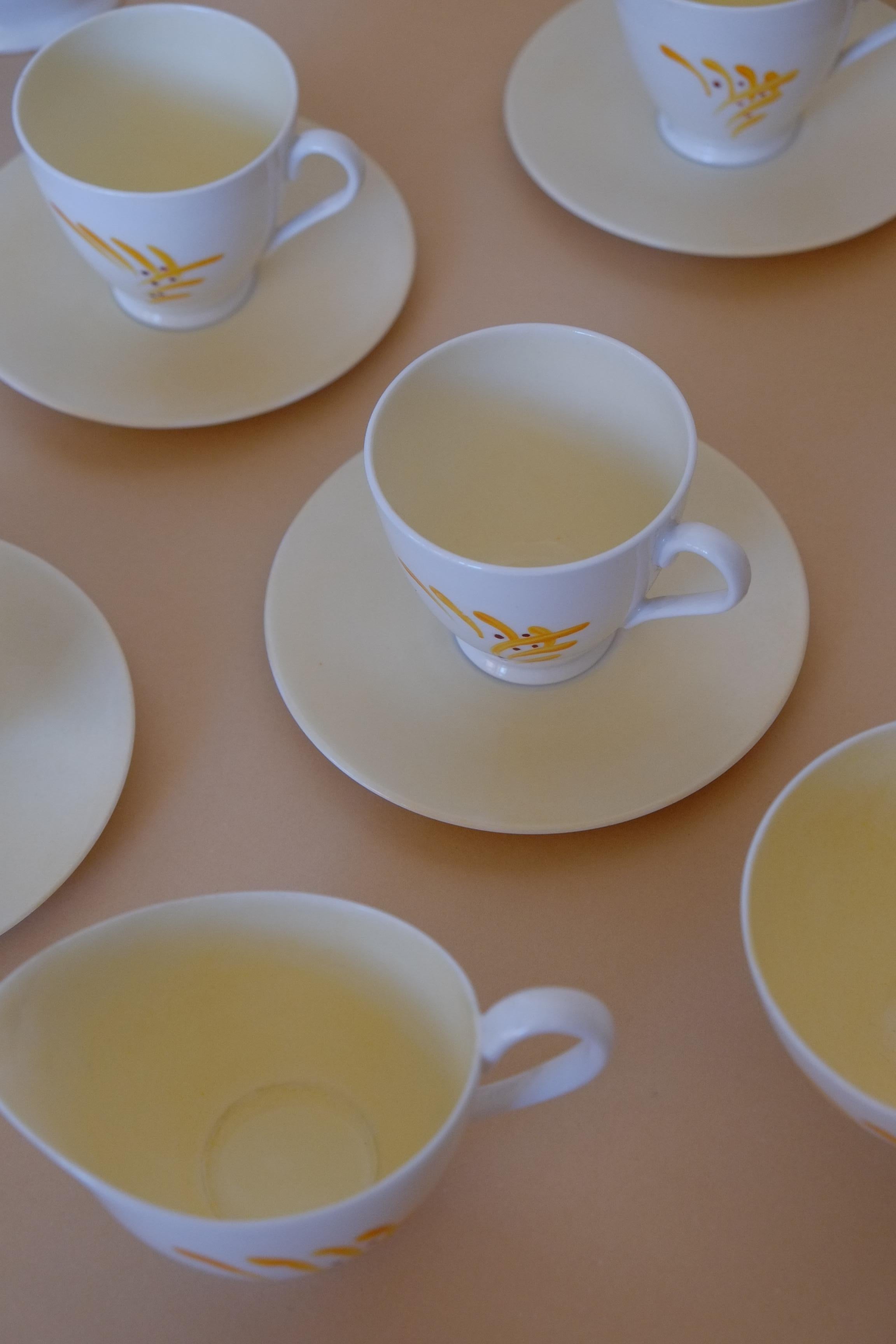 Englisches Knochenporzellan Handbemalt & Signiert Teeservice für Sechs mit Teekanne  im Angebot 7