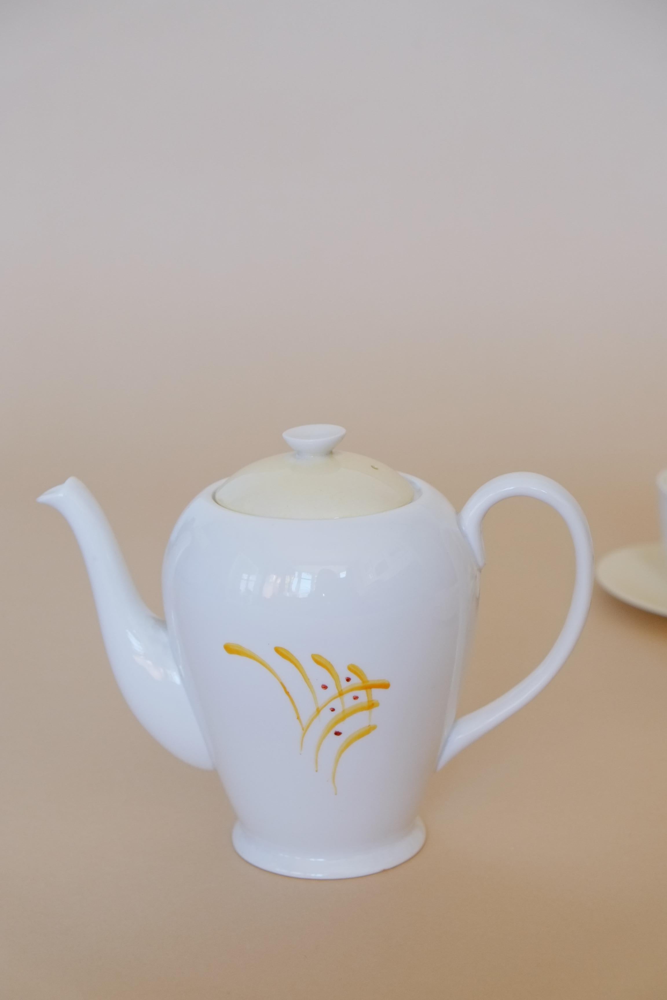 Porcelaine Service à thé pour six personnes peint à la main et signé anglais Bone China  en vente