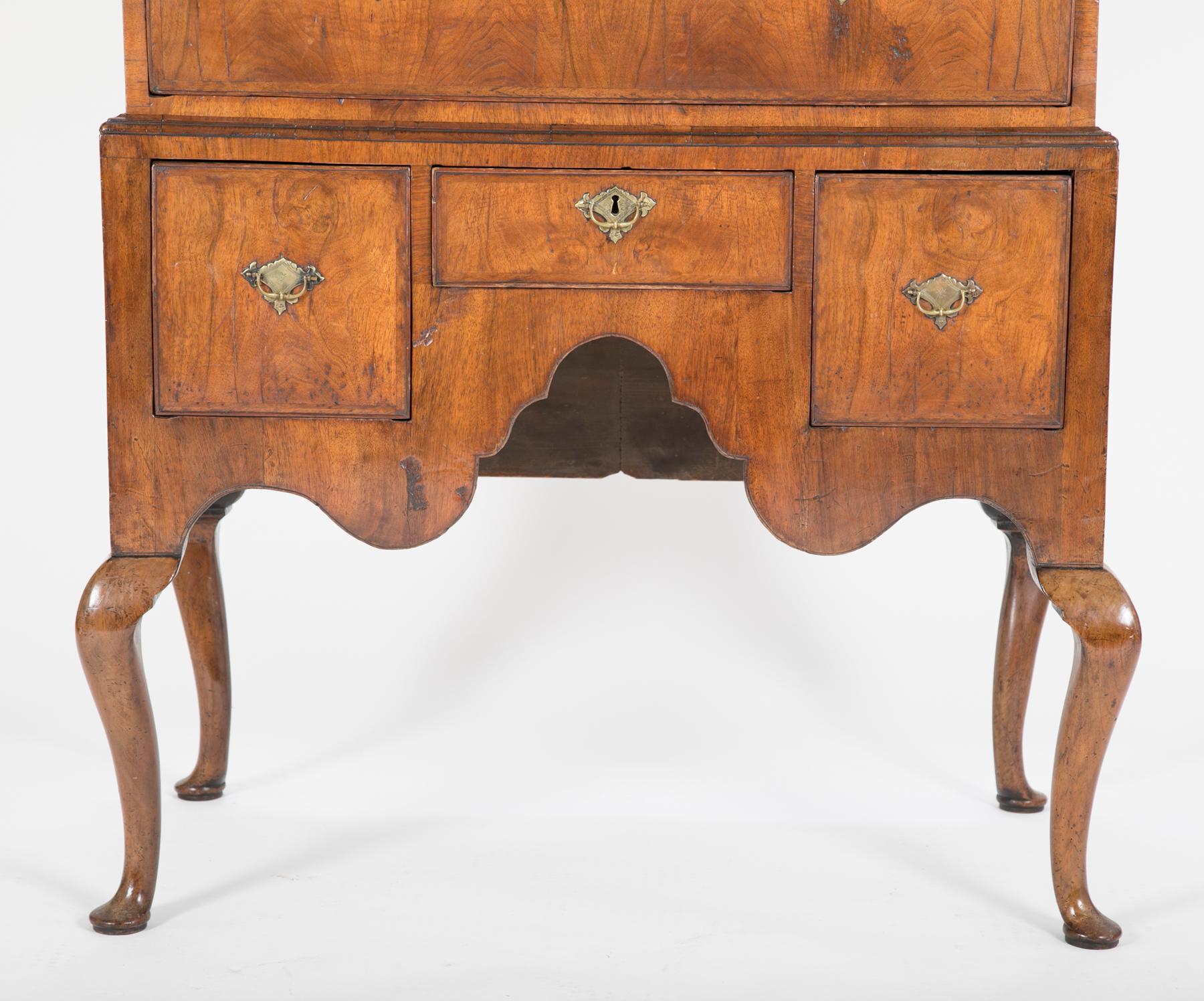 Fine English Burl Walnut Chest on Stand In Good Condition In Stamford, CT