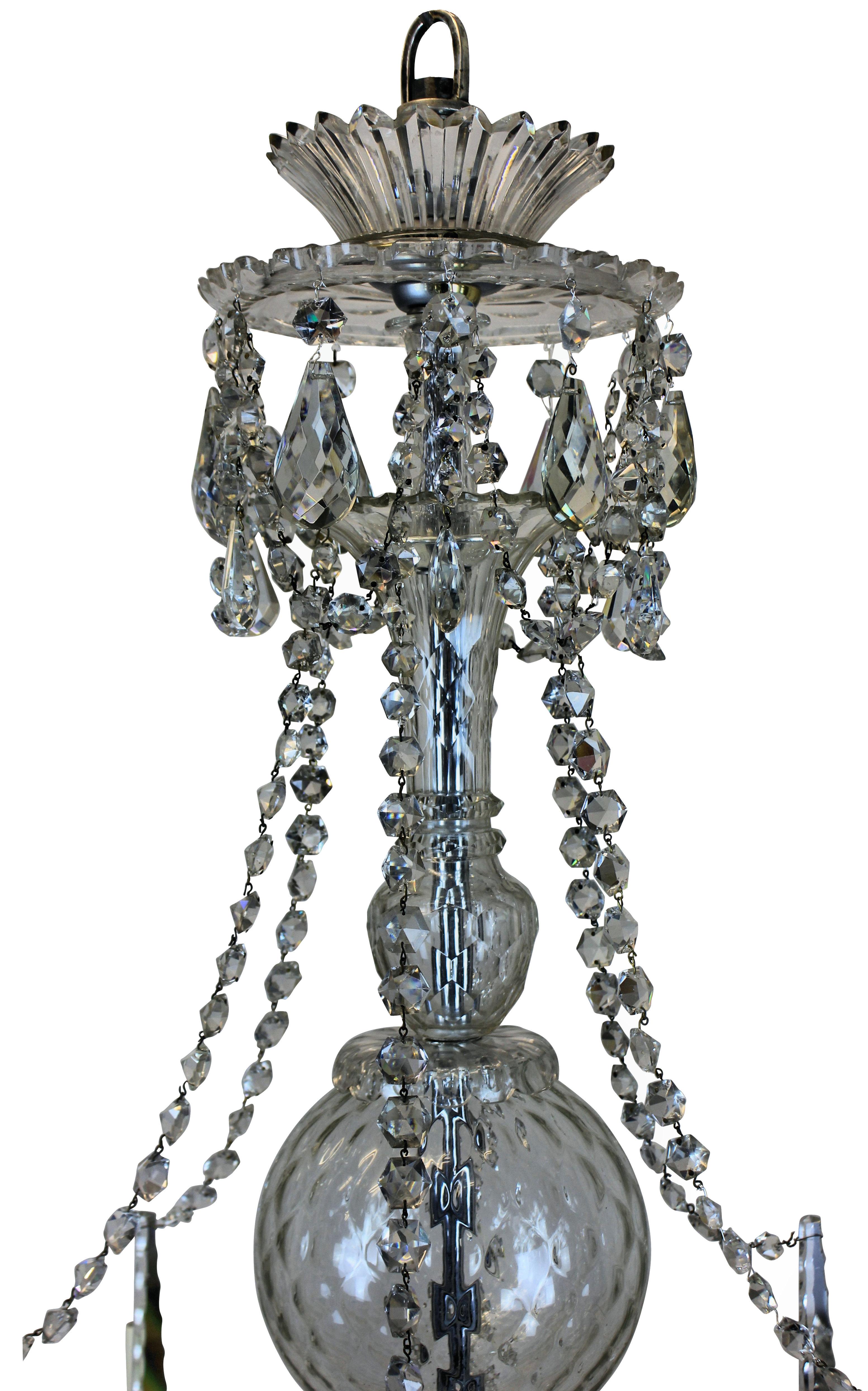 Fine English George III Cut Glass Chandelier In Good Condition In London, GB