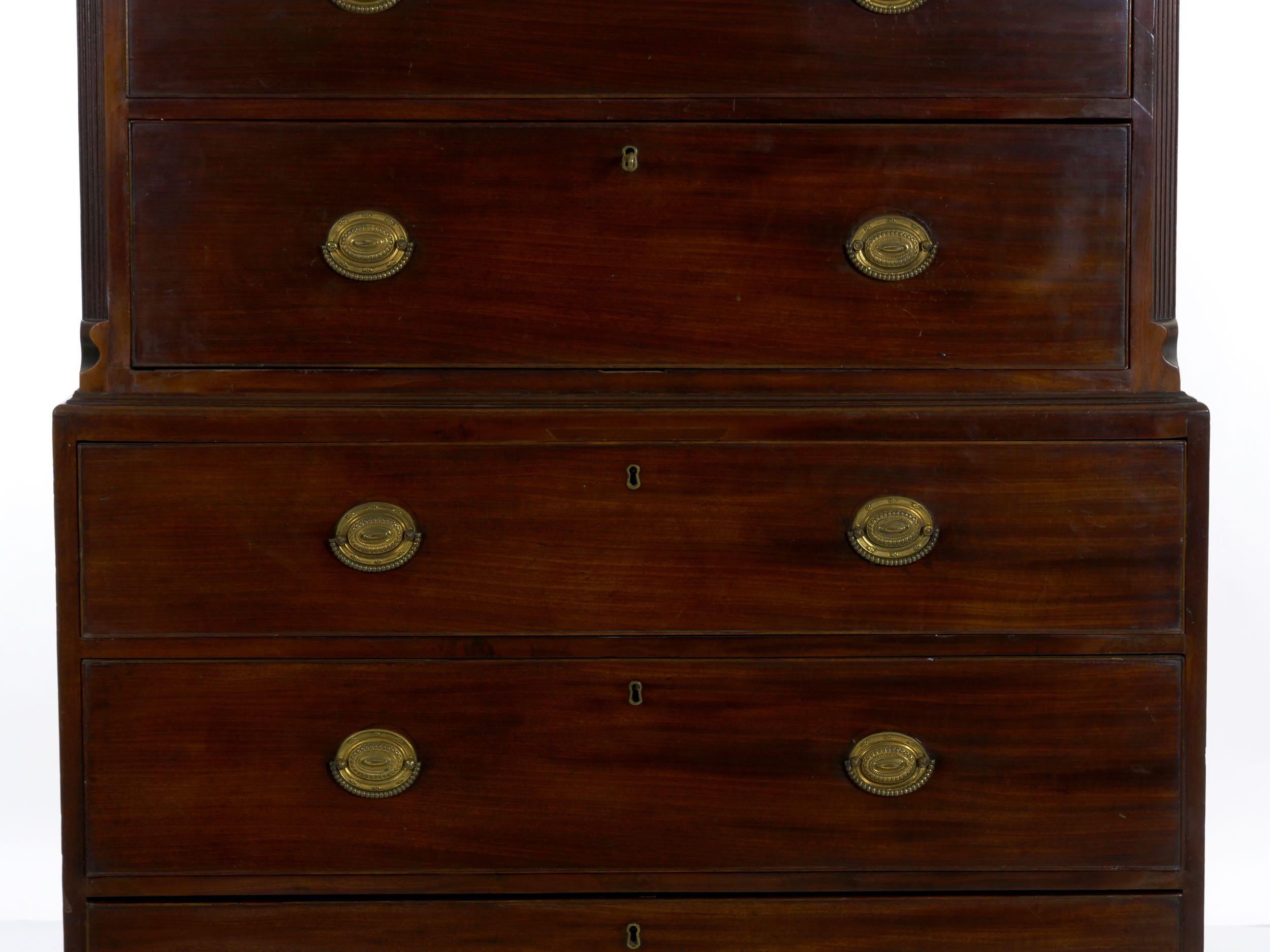 19th Century Fine English George III Mahogany Chest on Chest, circa 1800 For Sale