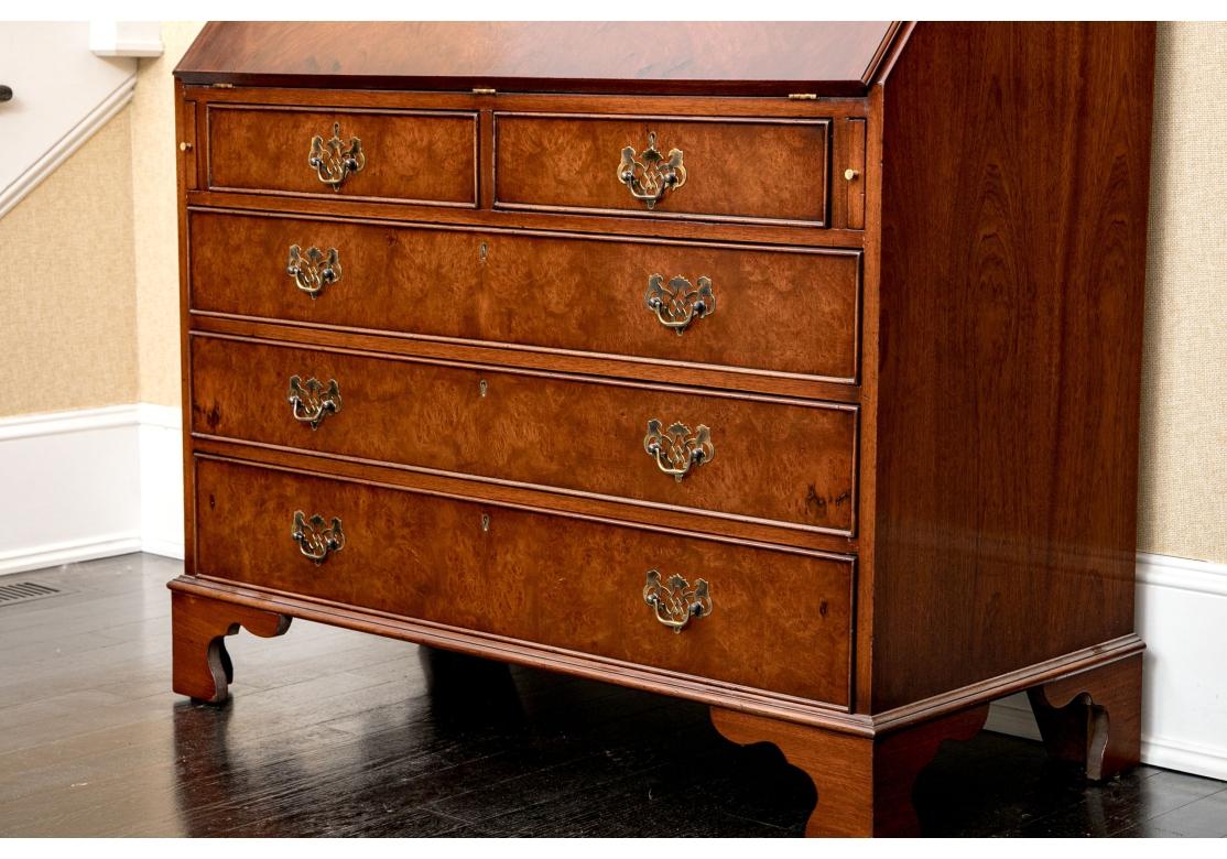 Feine englische George III Stil Mahagoni & Wurzelholz Bücherschrank im Angebot 7