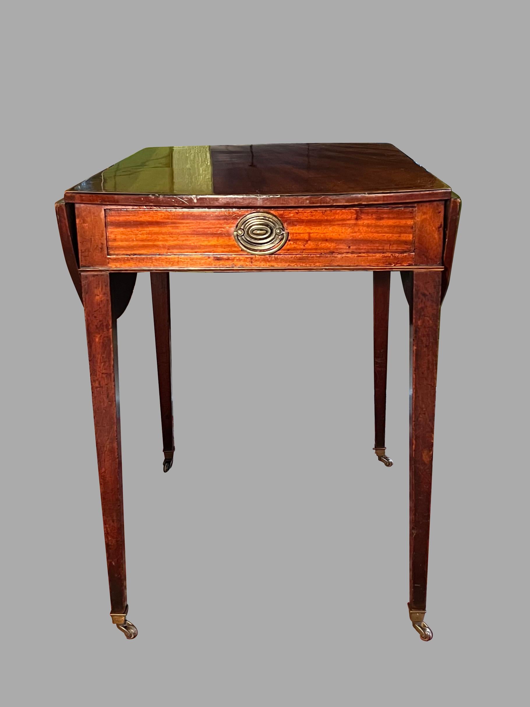 18th Century Fine English Inlaid Mahogany Hepplewhite Period Pembroke Table with Drawer For Sale