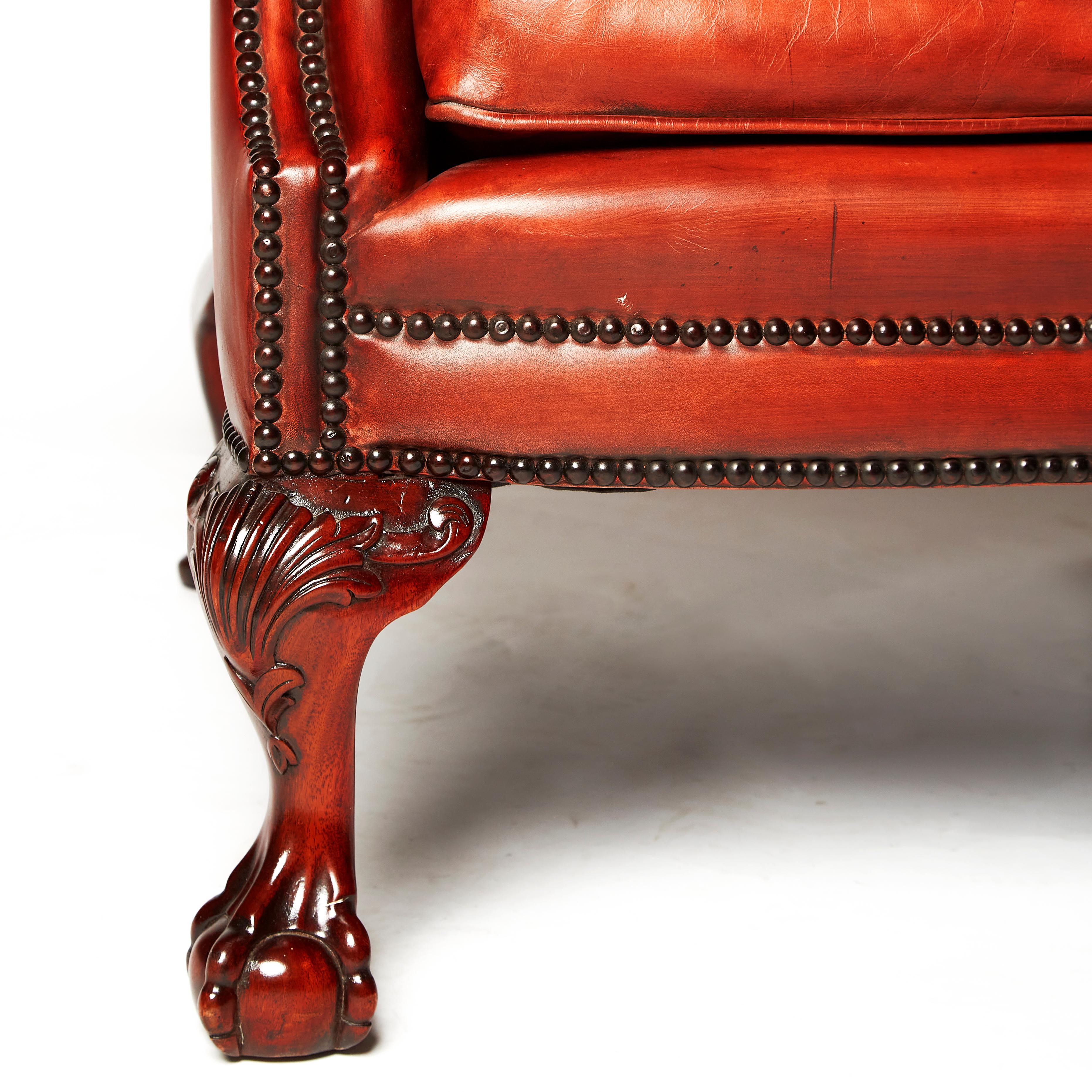 Fine English Leather Wing Armchair In Good Condition For Sale In London, GB