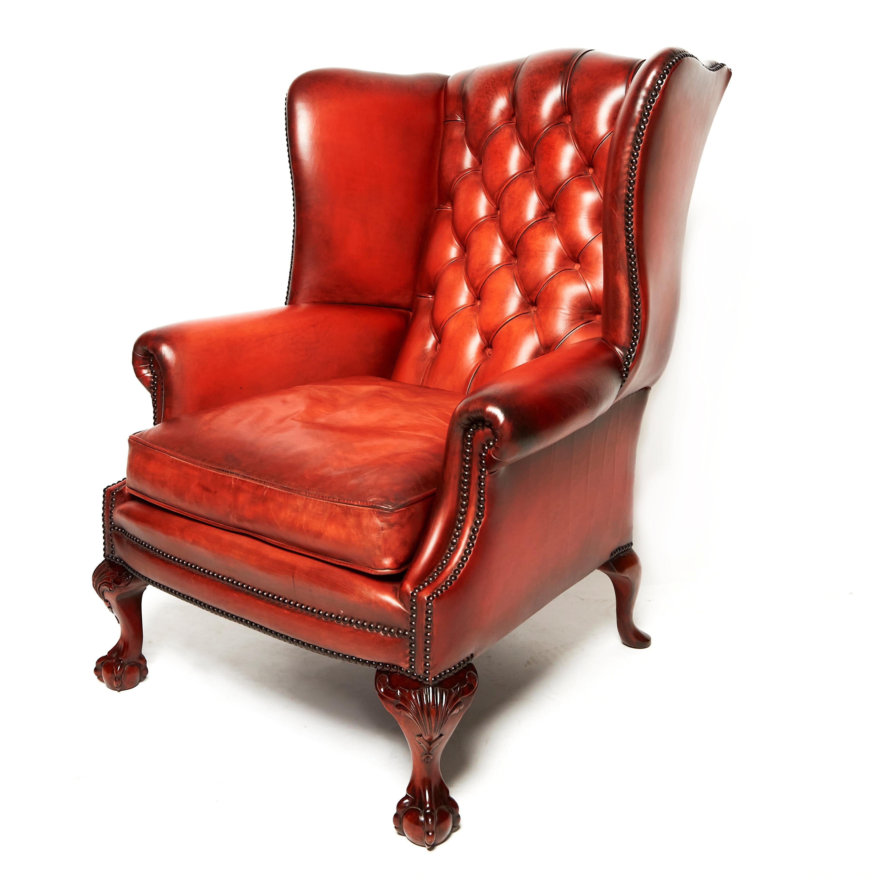 Fine English Leather Wing Armchair For Sale 1