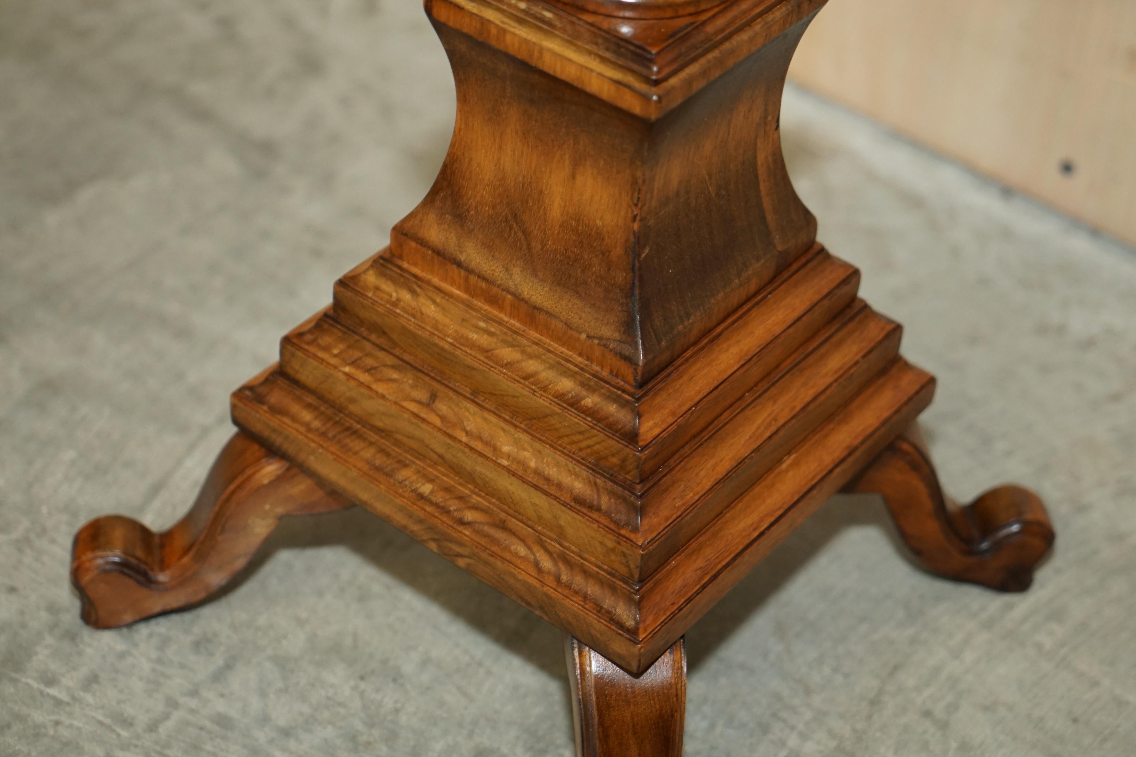 Fine English Made JB Wright Cabinet Maker Regency Revival Side End Lamp Table For Sale 2