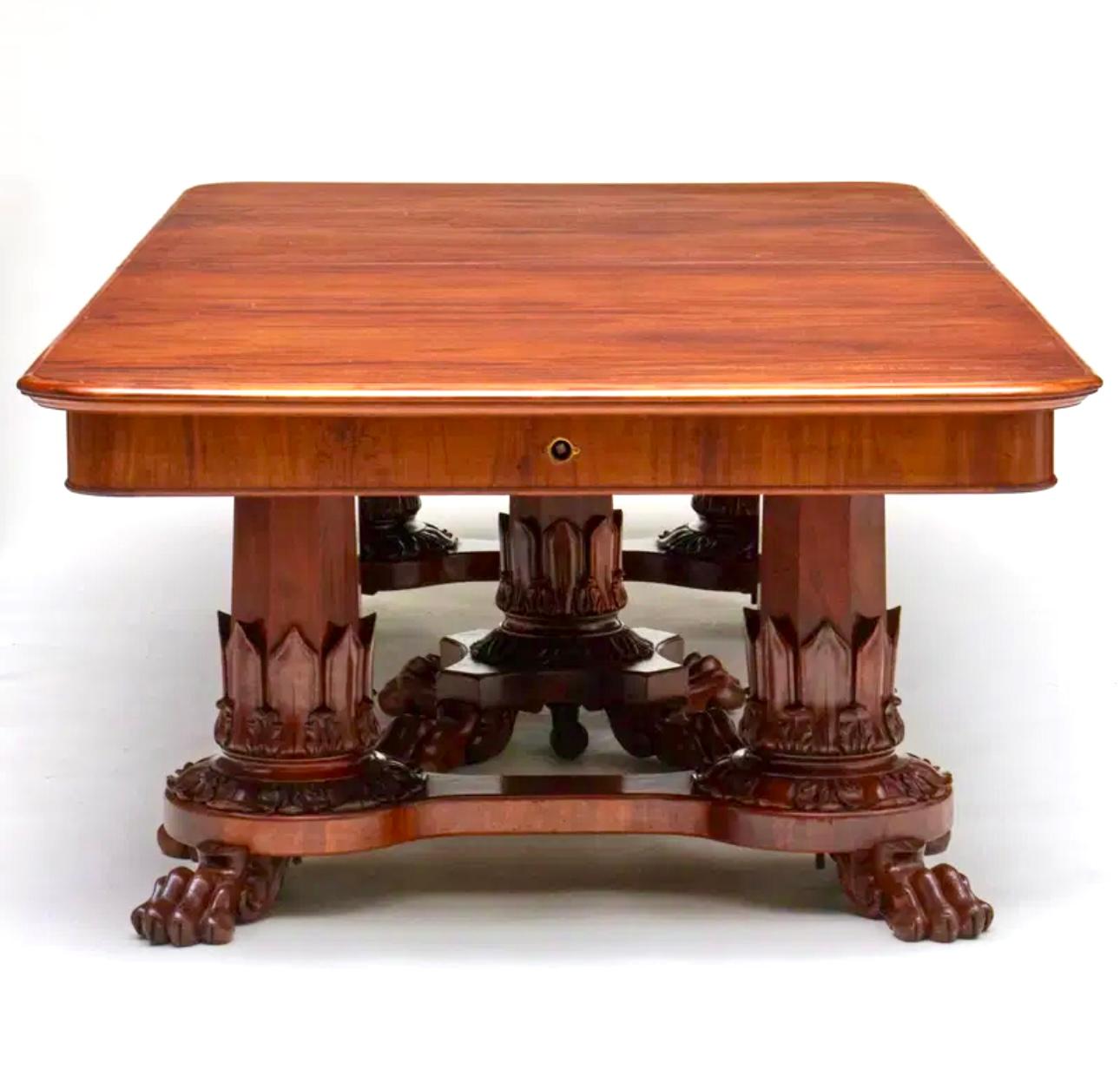 Sculpté Table de salle à manger anglaise de la période William IV en vente