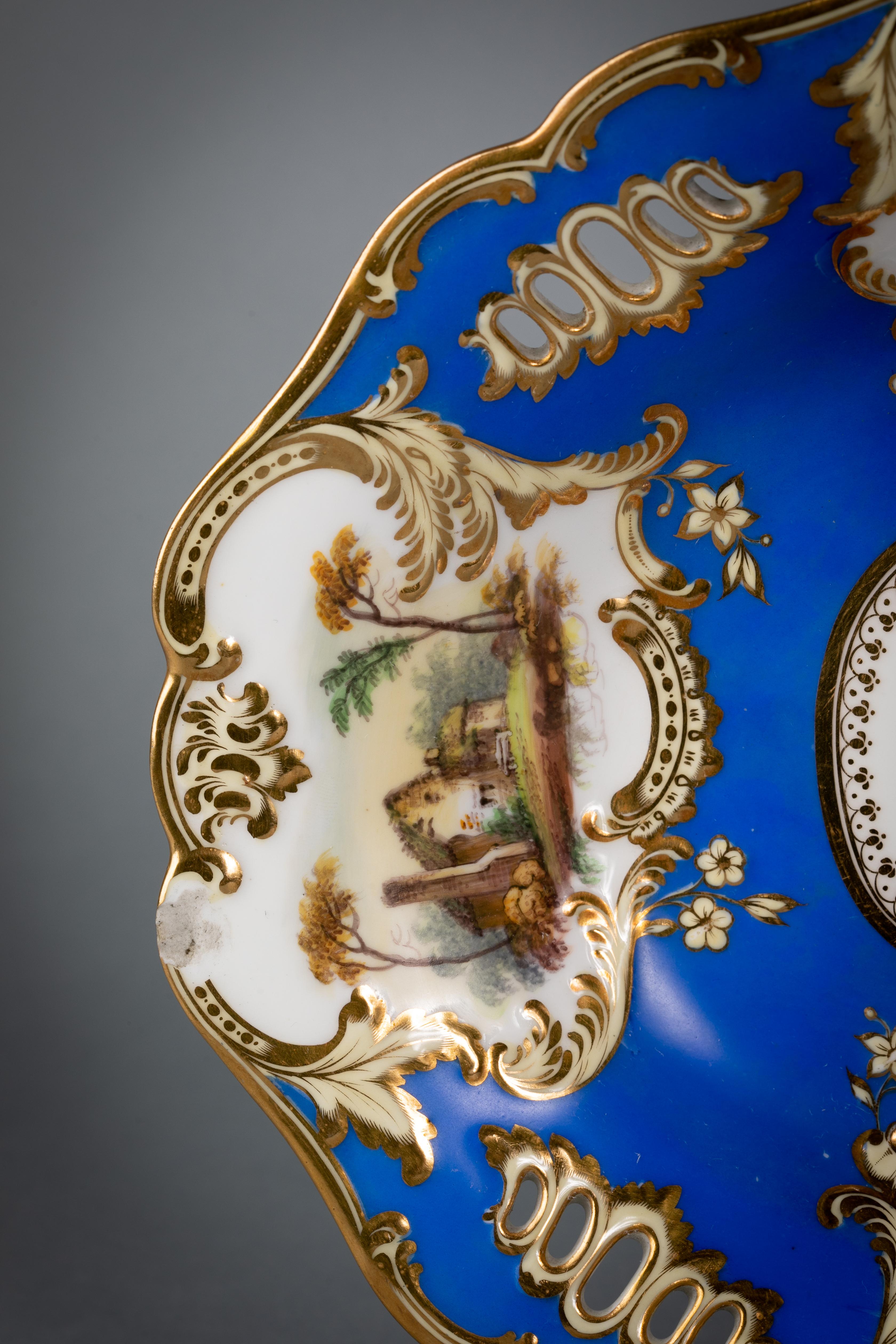 Fino servicio de postres de porcelana inglesa, Minton, hacia 1830 en venta 10