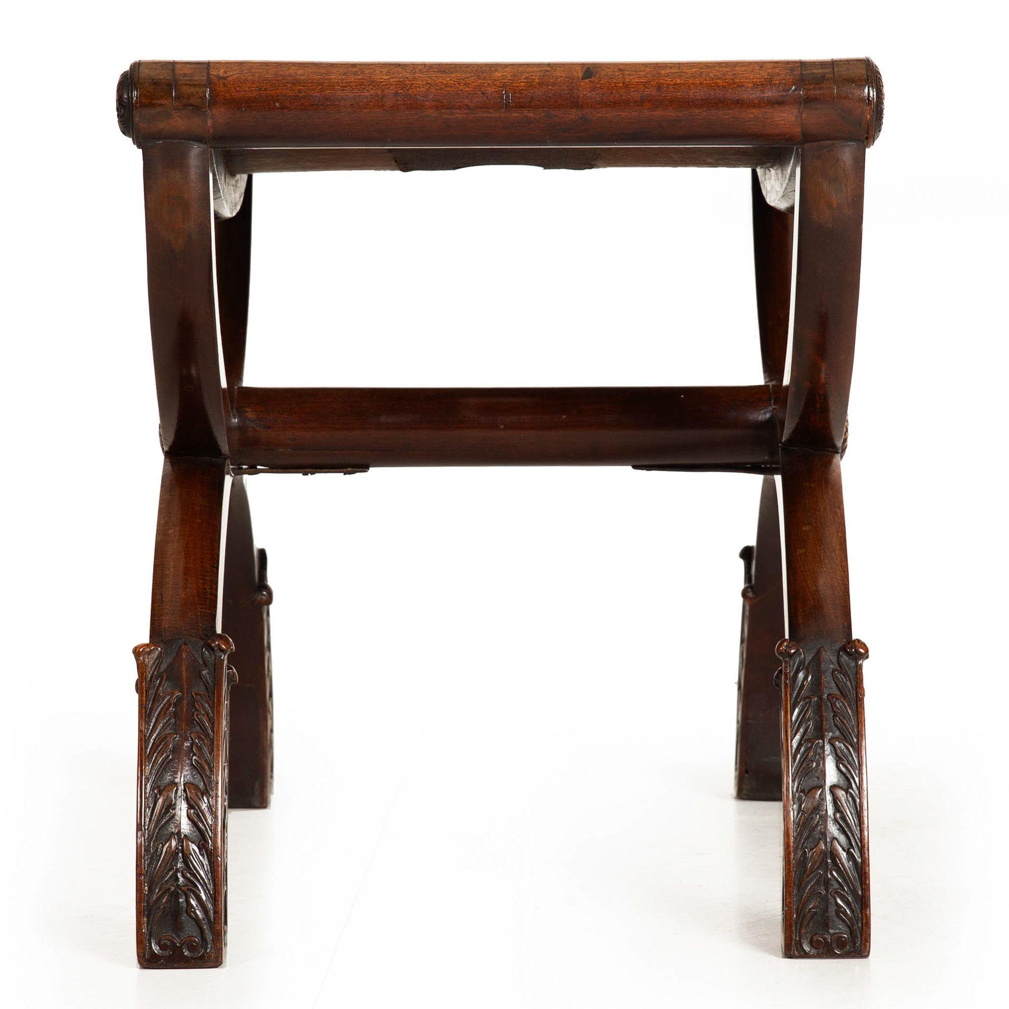 Anglais Fine English Regency Antique Mahogany Curule Curved Chair Bench c. 1815 en vente