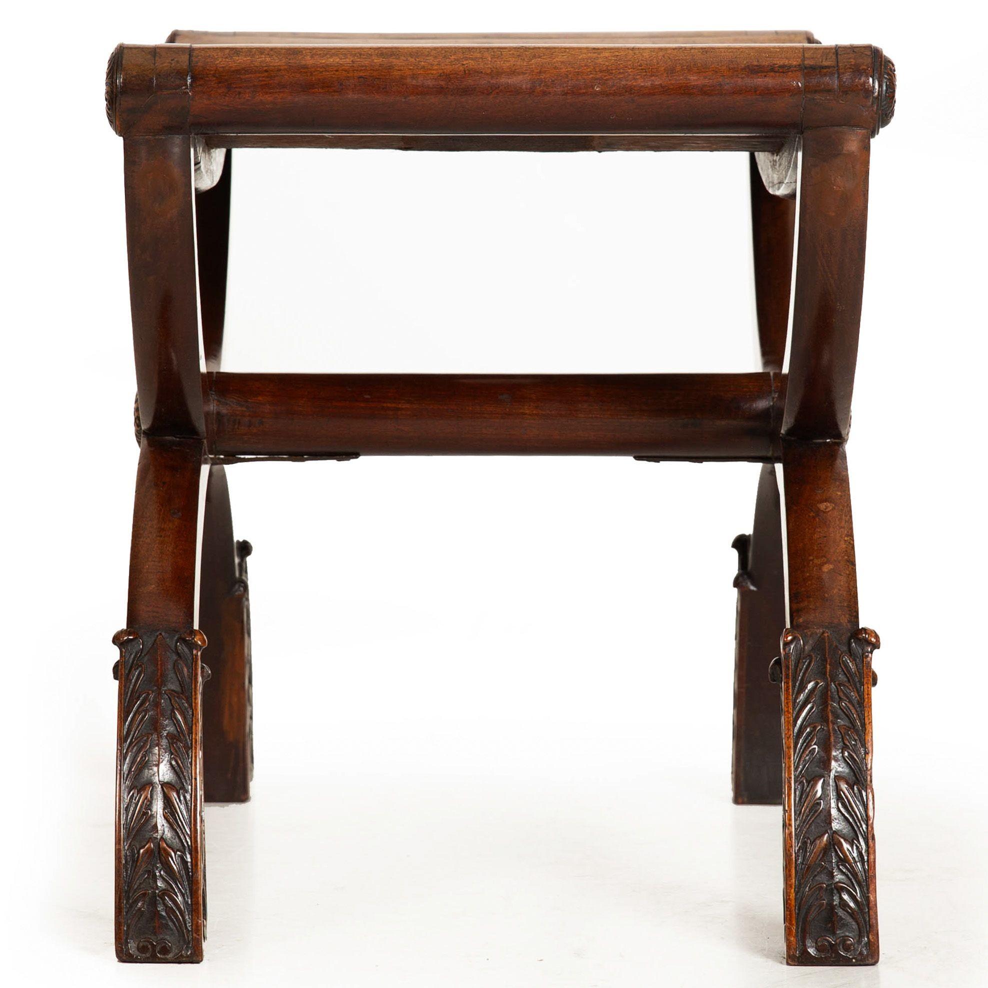 XIXe siècle Fine English Regency Antique Mahogany Curule Curved Chair Bench c. 1815 en vente