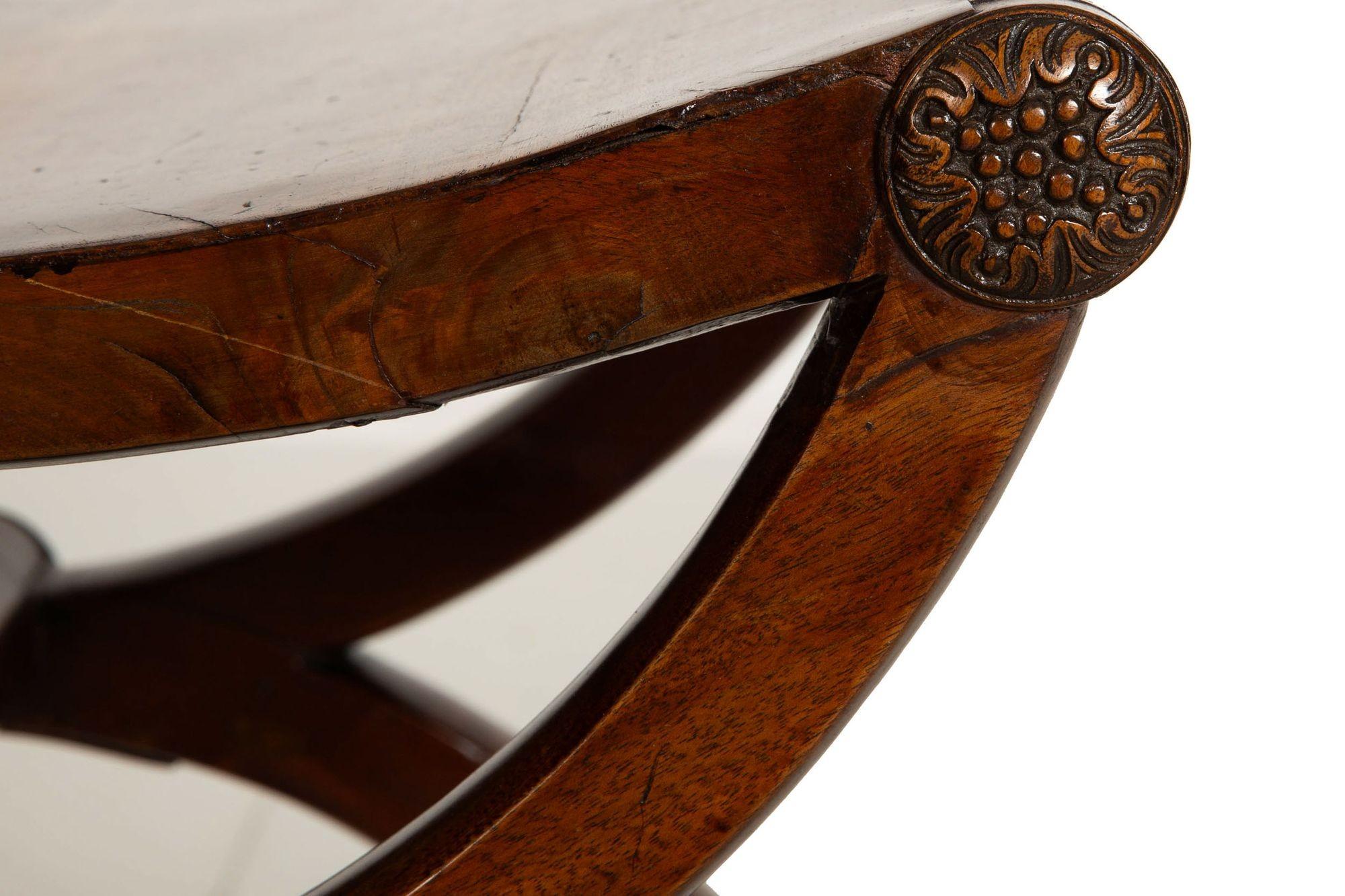 Fer forgé Fine English Regency Antique Mahogany Curule Curved Chair Bench c. 1815 en vente