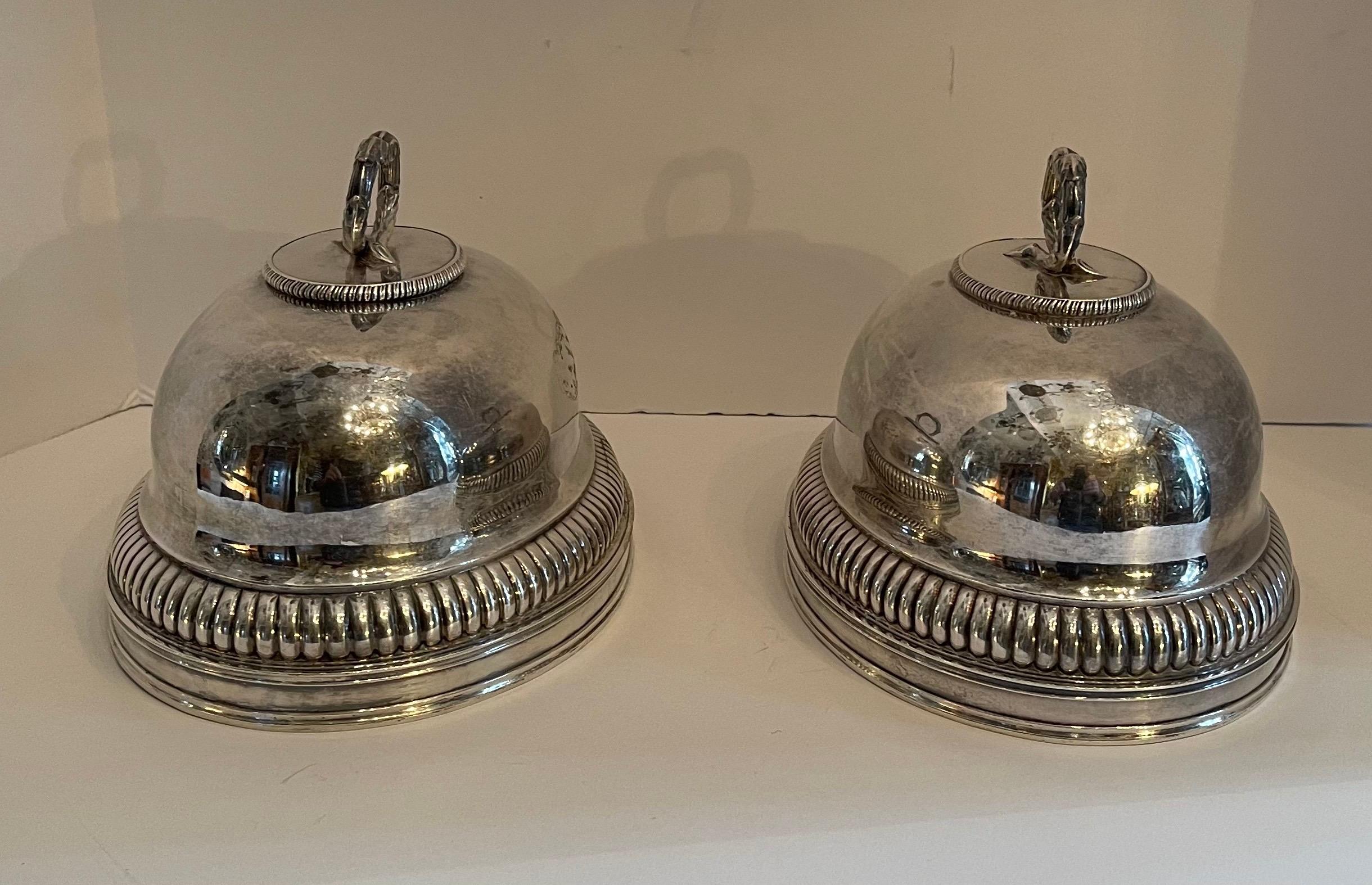 Fine English Silver Plated Pair Meat Food Dome Cover Sheffield Serving Cloche In Good Condition In Roslyn, NY