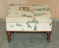 FINE ENGLISH VICTORIAN CiRCA 1860 FOOTSTOOL OTTOMAN CHINESE CHINOISERIE FABRIC
