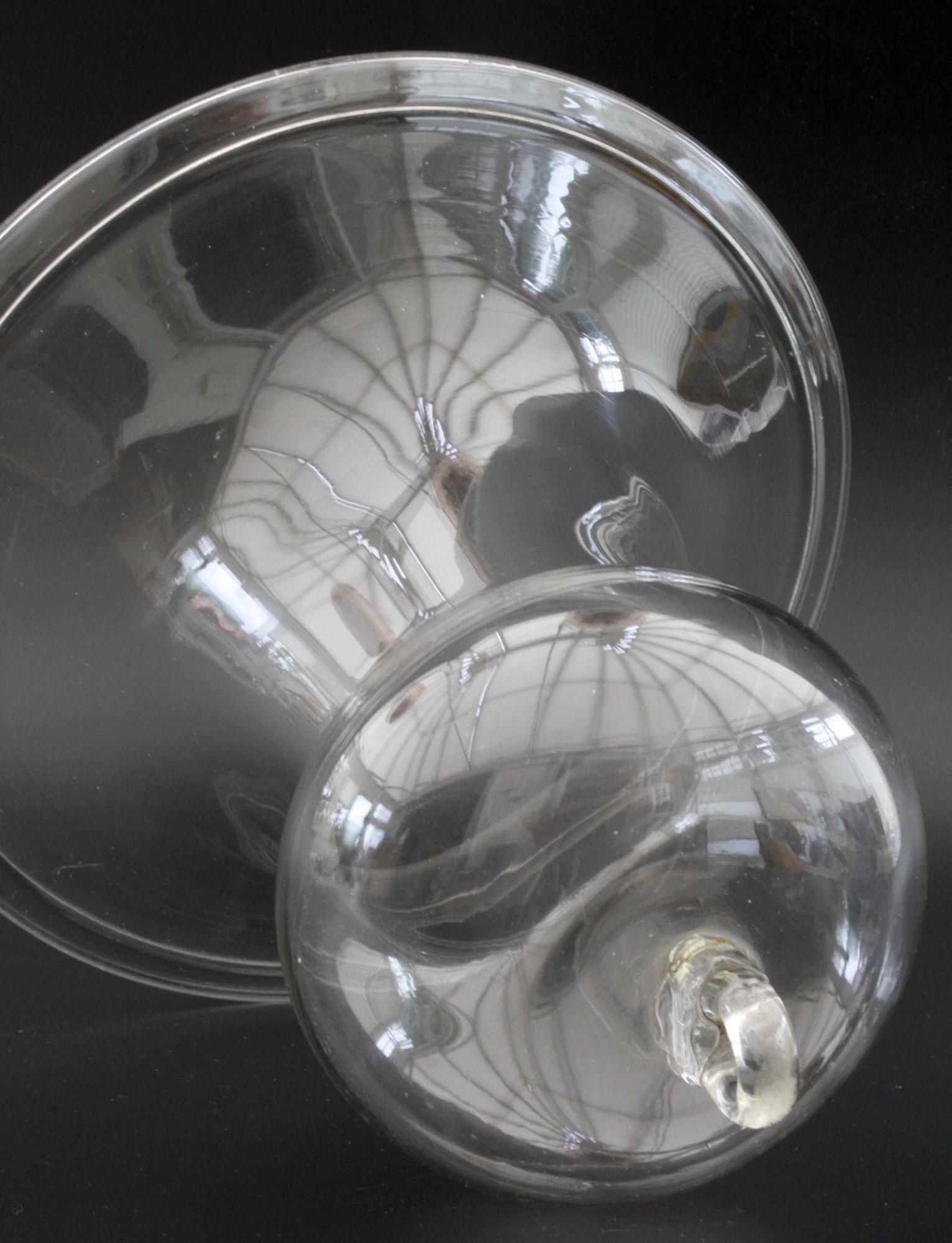 Anglais Cloche à fumée anglaise victorienne en verre soufflé transparent de grande taille en vente