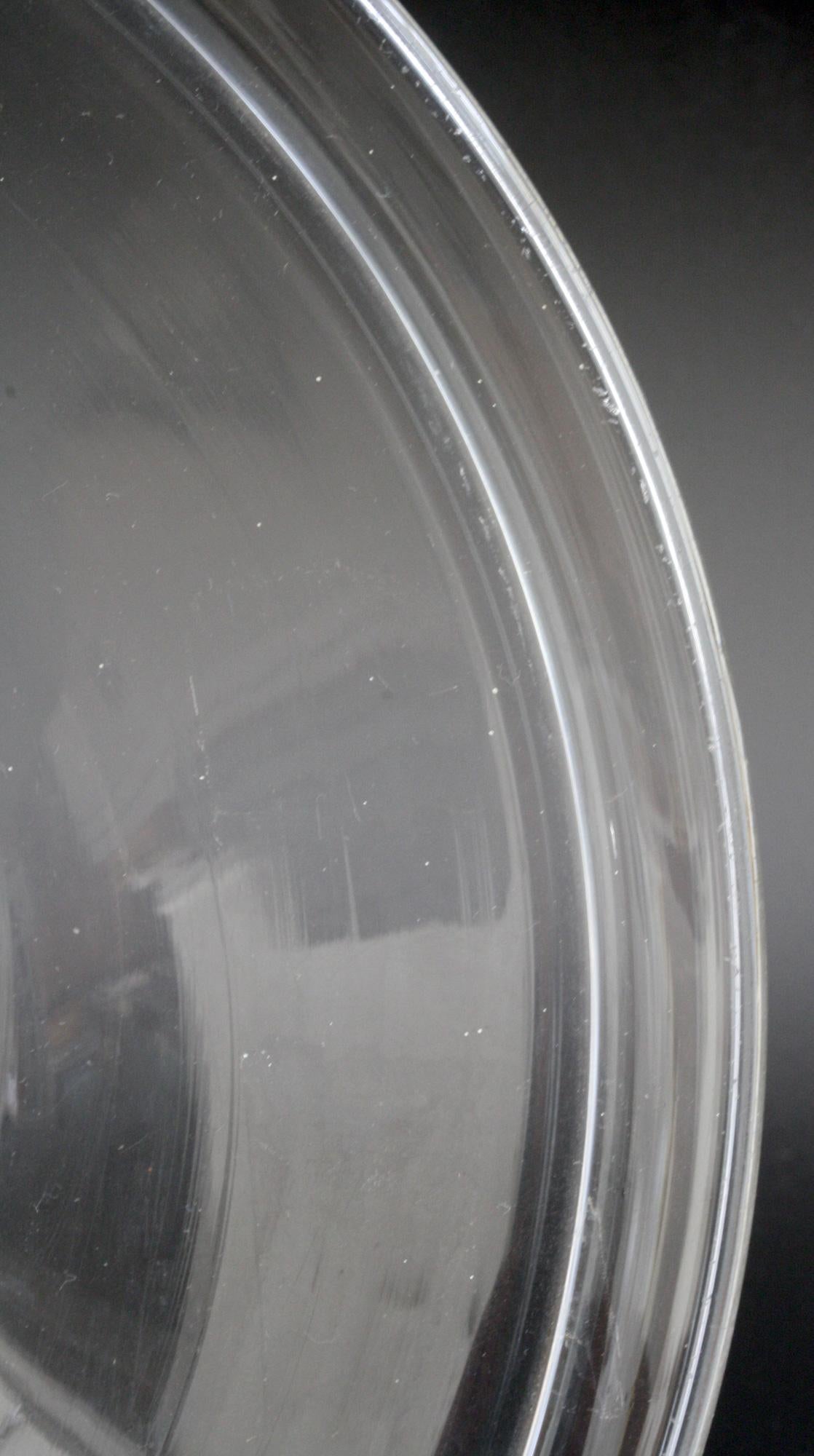 Milieu du XIXe siècle Cloche à fumée anglaise victorienne en verre soufflé transparent de grande taille en vente