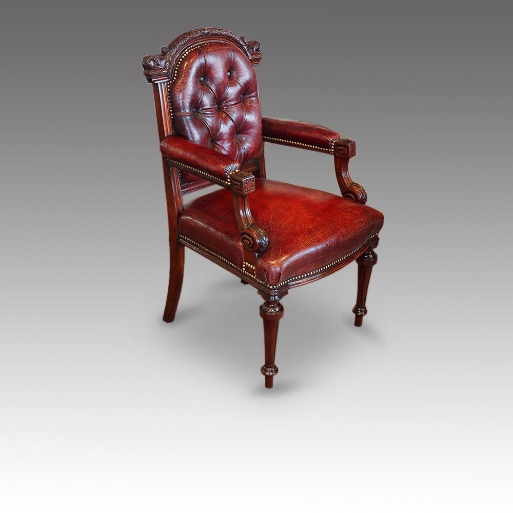 Victorian mahogany desk chair
This Victorian mahogany desk chair was made circa 1875 in one of the best London workshops.
This stunning chair has been totally restored and reupholstered by our experienced and specialist team.
The solid mahogany