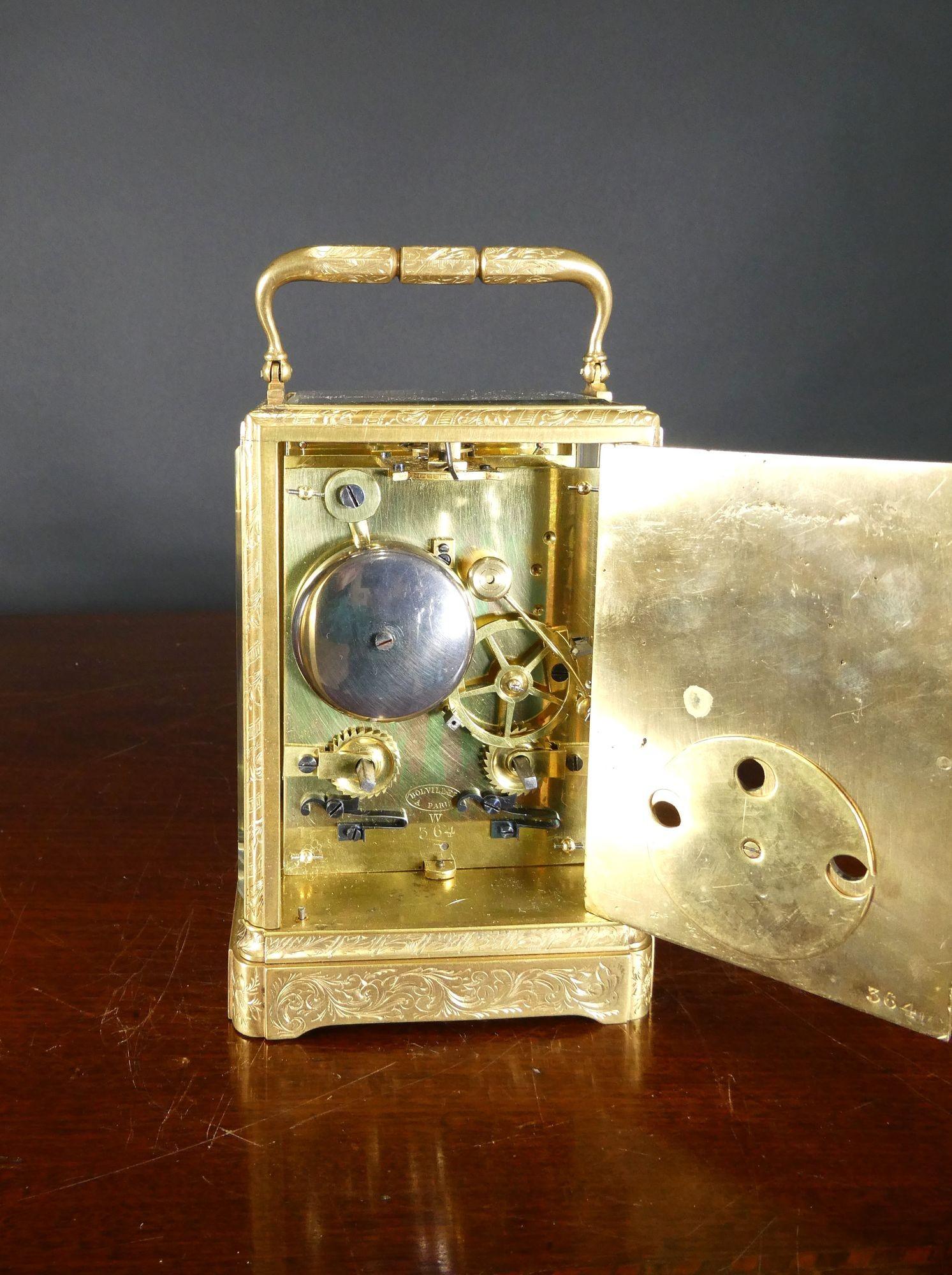 Laiton Horloge à sonnerie gravée de Bolviller en vente
