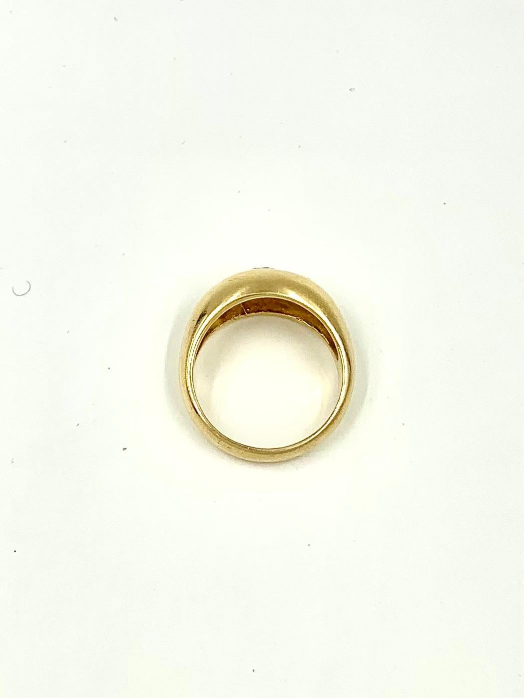Fine Estate 1.71 TCW Diamond 14K Yellow Gold Three Stone Gypsy Ring For Sale 1
