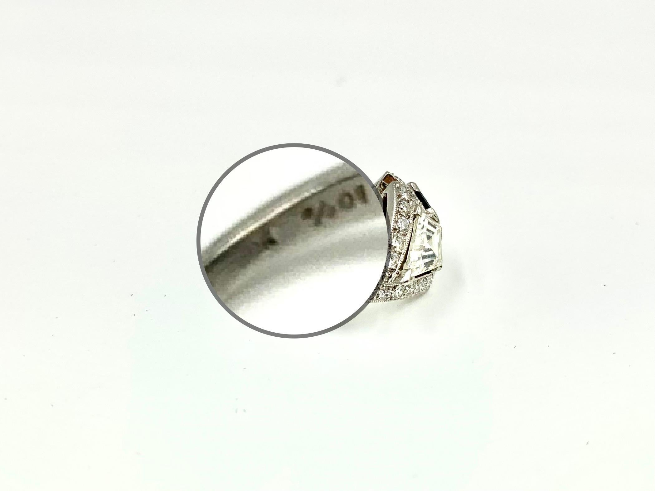 Fine Estate Art Deco Period Moi et Toi Diamond Sapphire Platinum Ring Circa 1920 For Sale 5
