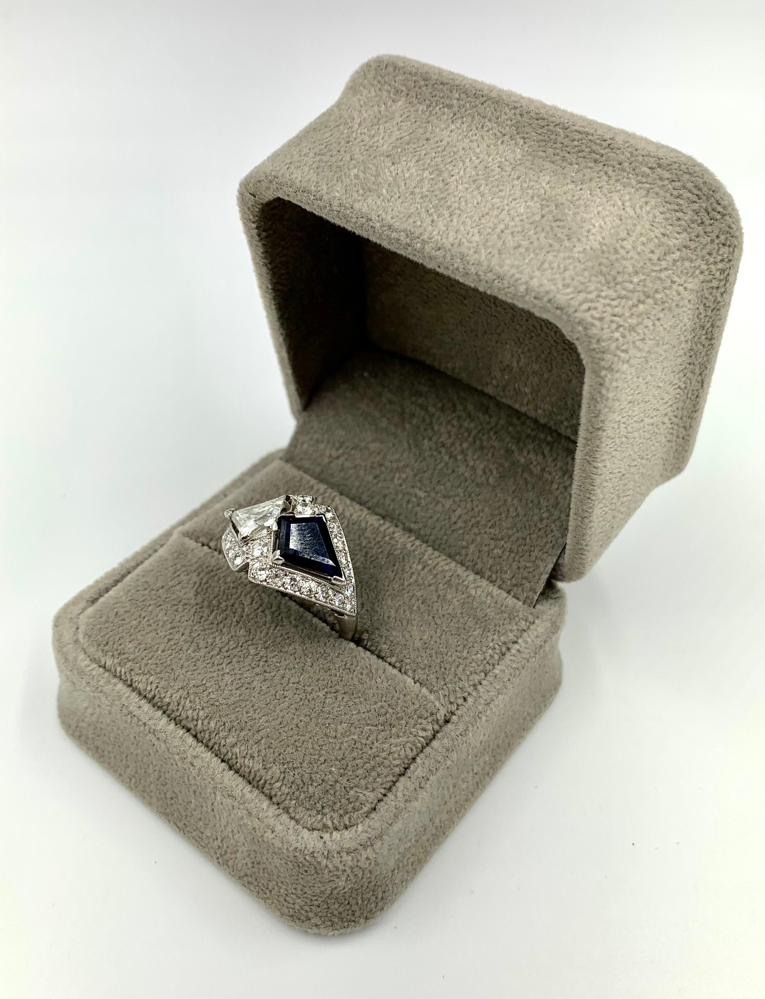Mixed Cut Fine Estate Art Deco Period Moi et Toi Diamond Sapphire Platinum Ring Circa 1920 For Sale
