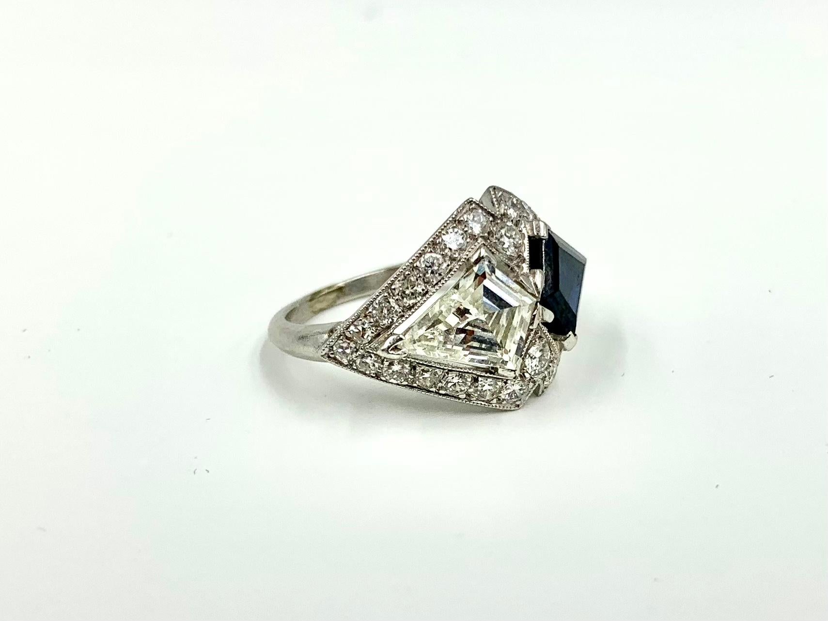 Women's or Men's Fine Estate Art Deco Period Moi et Toi Diamond Sapphire Platinum Ring Circa 1920 For Sale