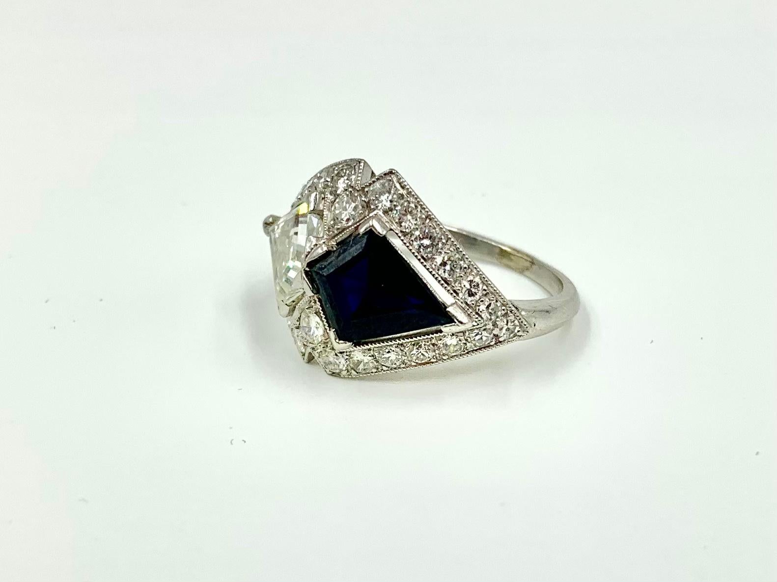 Fine Estate Art Deco Period Moi et Toi Diamond Sapphire Platinum Ring Circa 1920 For Sale 1