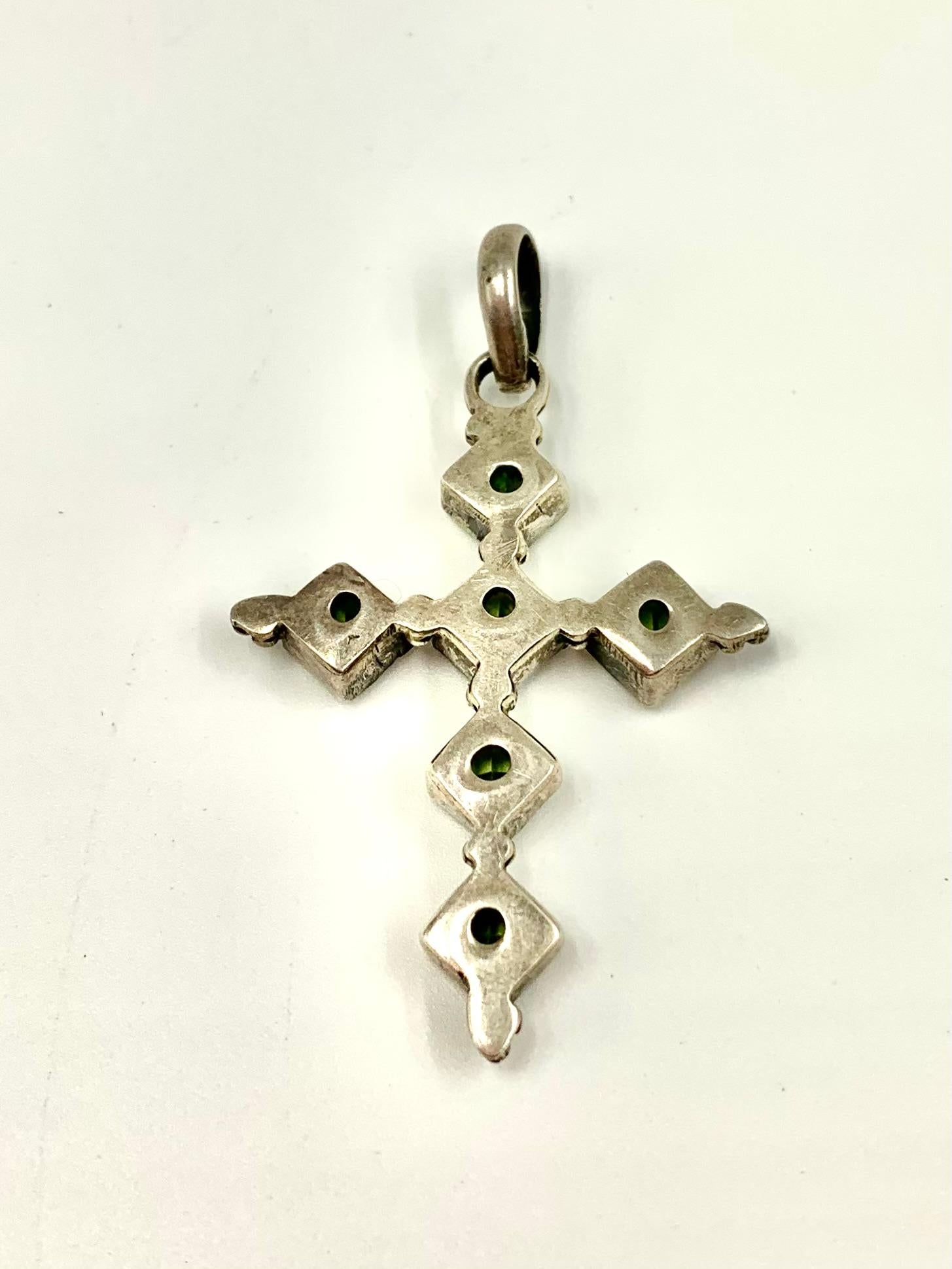 Fine Estate Arts and Crafts Style Peridot Sterling Silver Cross For Sale 3