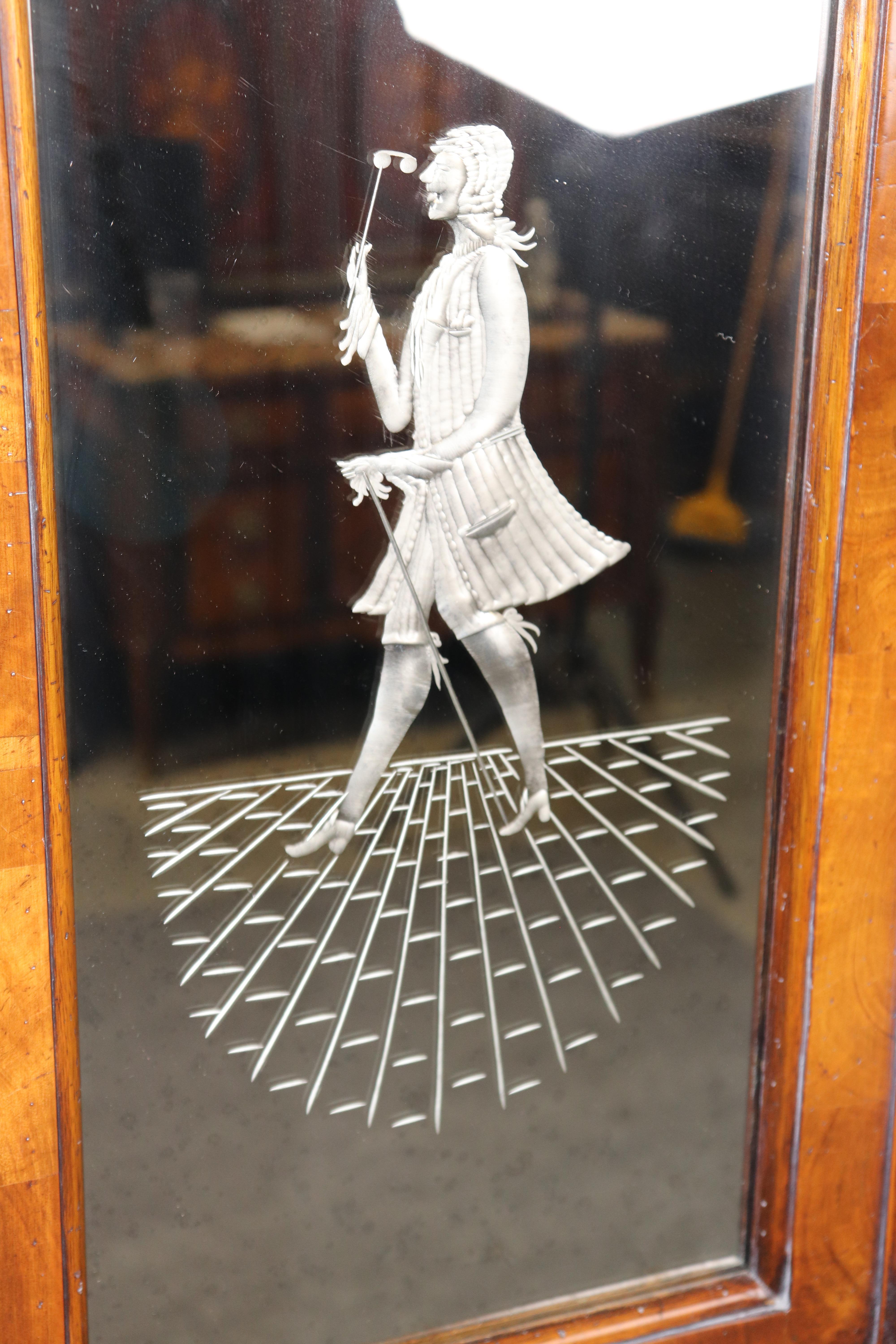 Feine geätzte Spiegeltür Olivenholz Italienisch Rokoko Sekretär Schreibtisch mit Figuren im Angebot 8