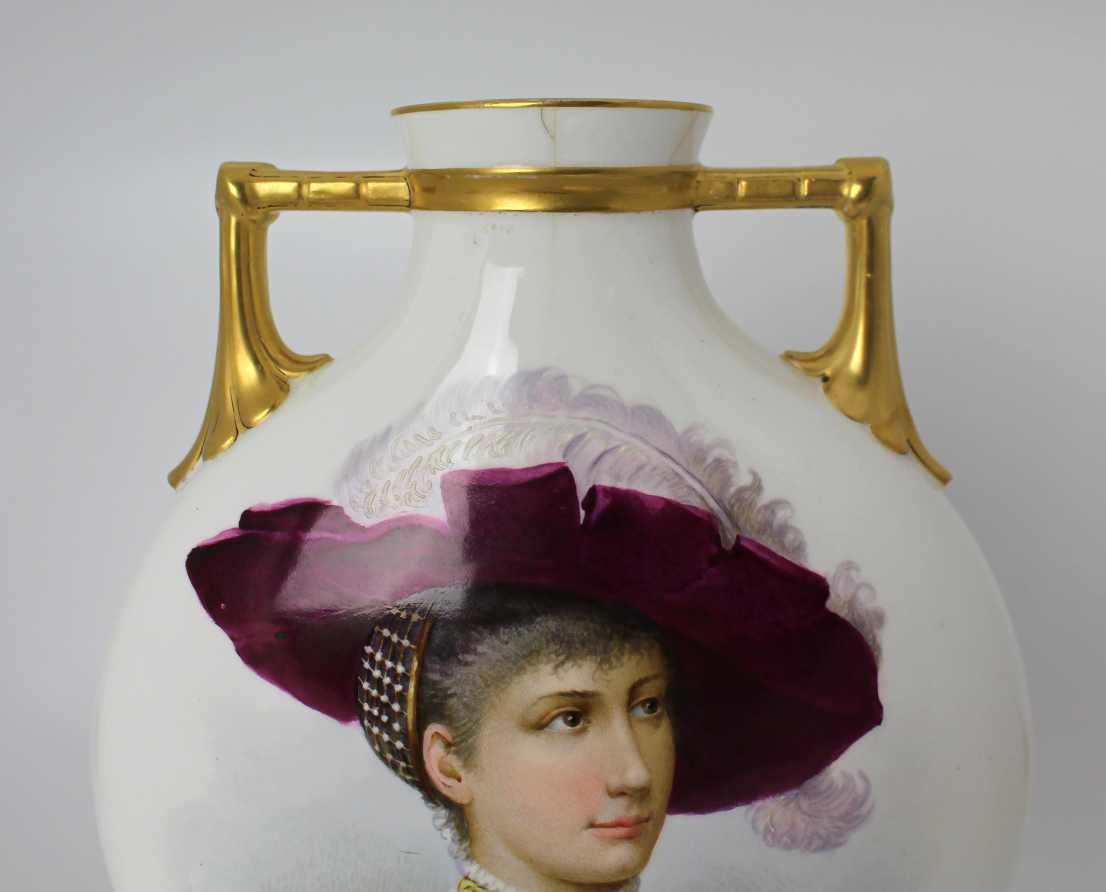 Fine European Hand-Painted & Gilded Moon Flask Vase c.1890 For Sale 4