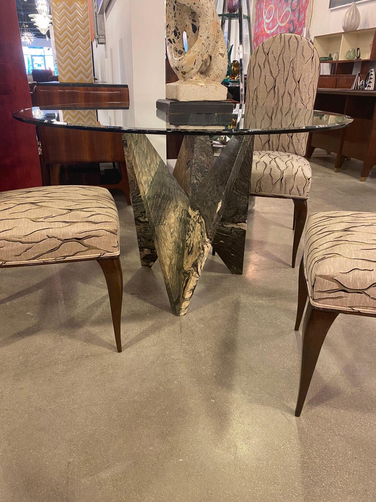 A Fine Faceted Serpentine Marble Table by Ferrari In Good Condition For Sale In Hollywood, FL