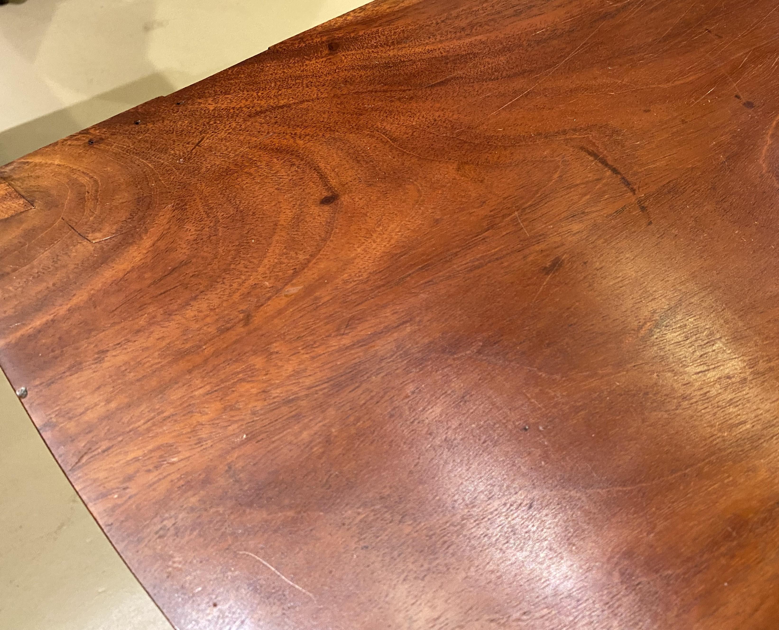 Fine Federal Period Sheraton Mahogany Card or Gaming Table circa 1800 For Sale 7