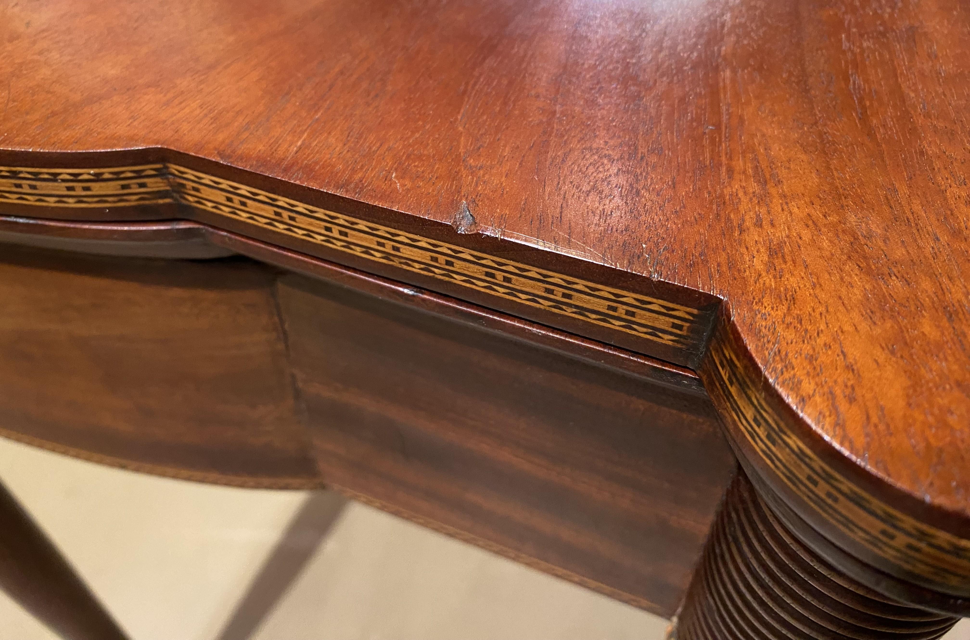 Fine Federal Period Sheraton Mahogany Card or Gaming Table circa 1800 For Sale 8