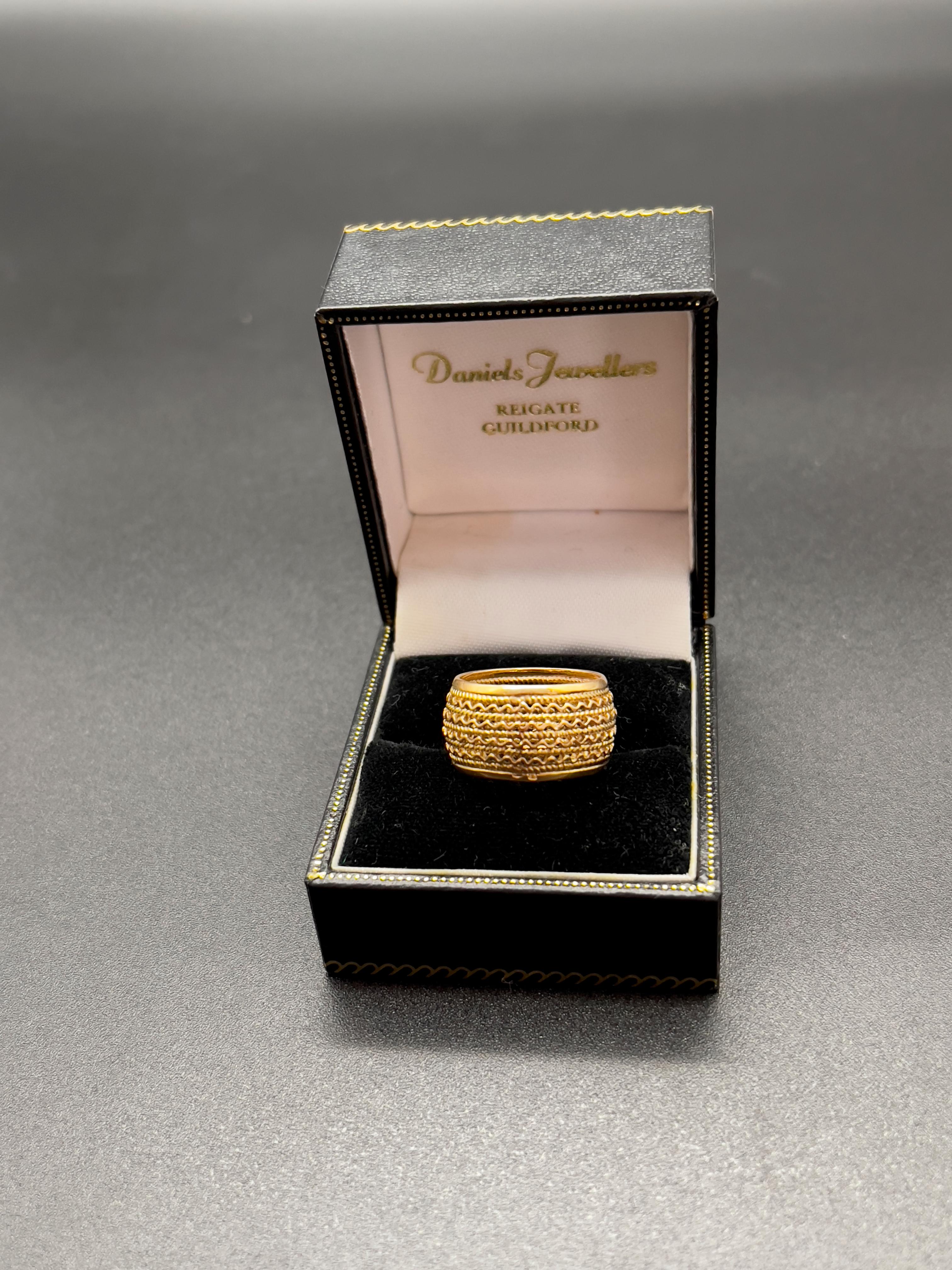Fine Filigree Gold Eternity Wedding Band Ring For Sale 8