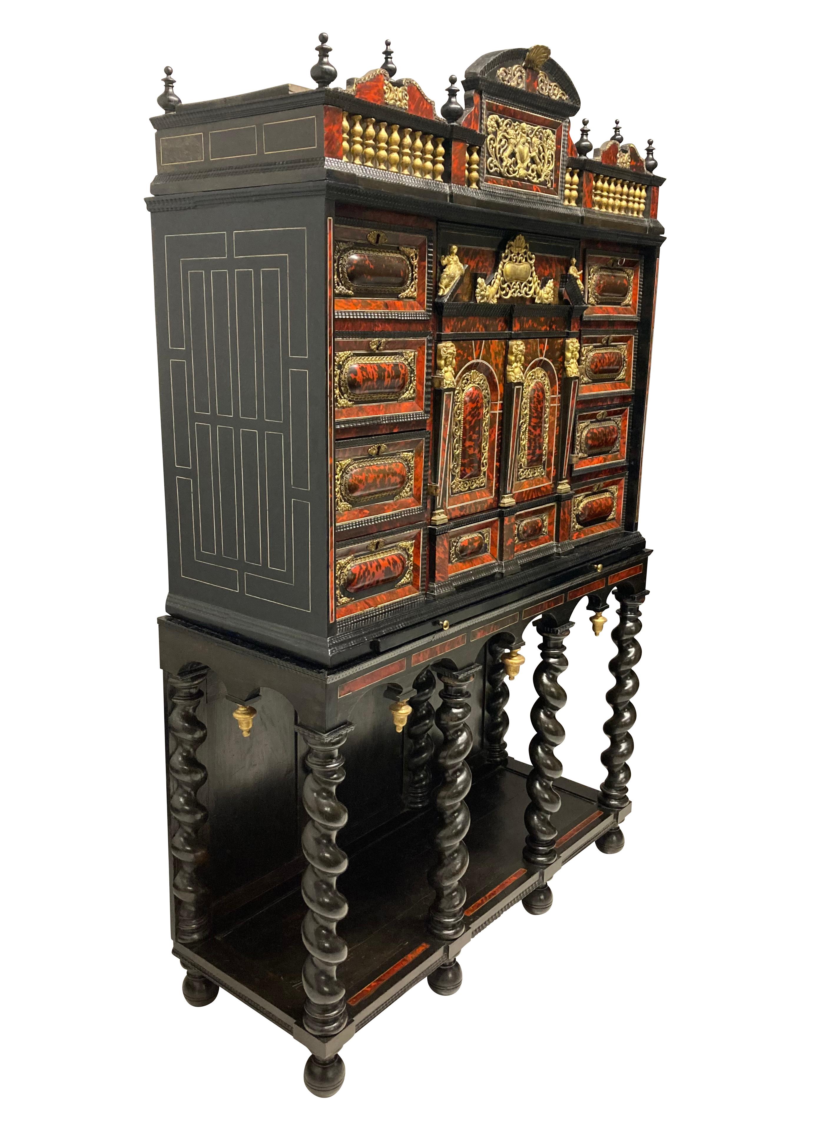 Fine Flemish Baroque Late 17th Century Tortoiseshell Cabinet on Stand For Sale 2