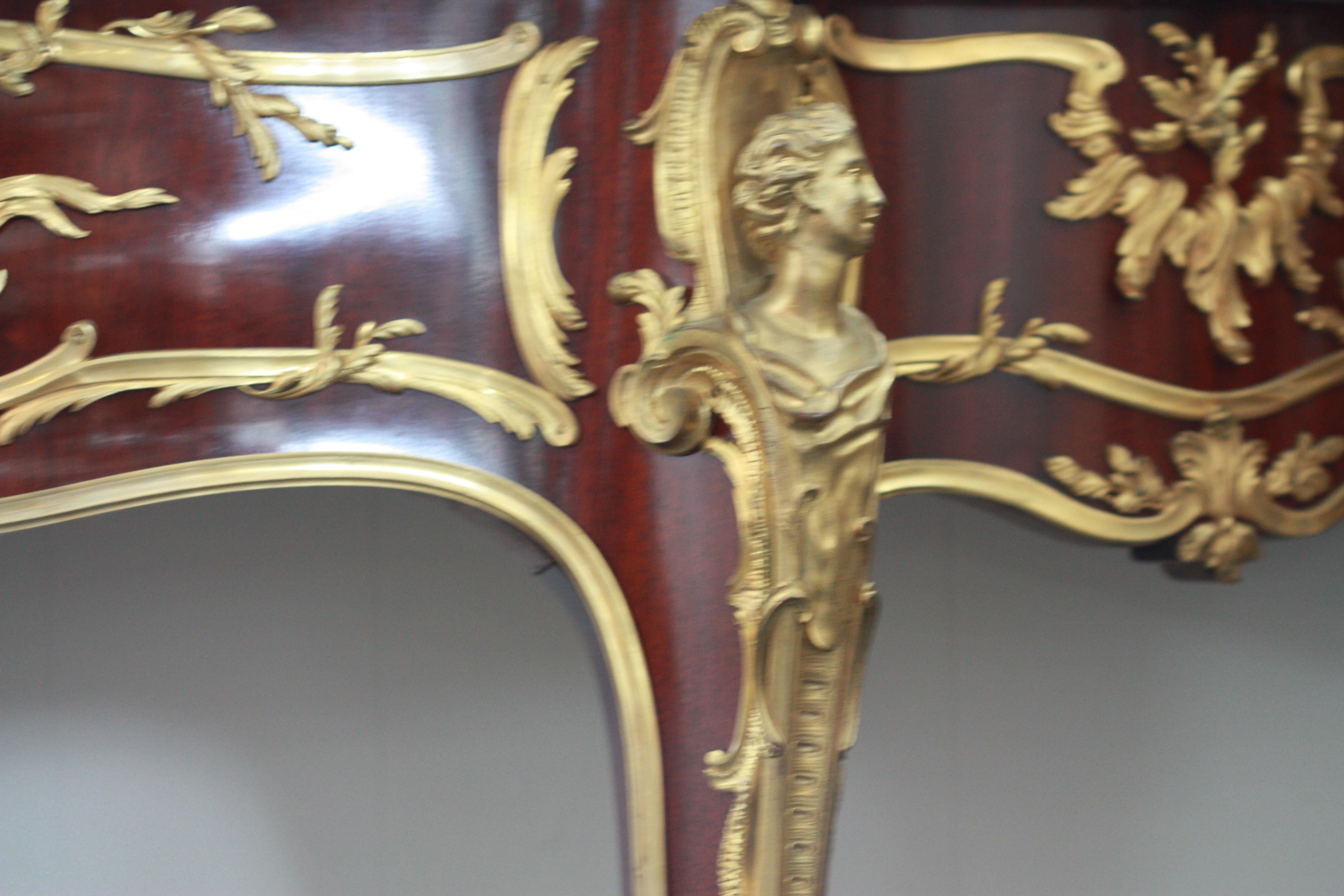 Table console en bois de violette montée en bronze doré Francois Linke en vente 5