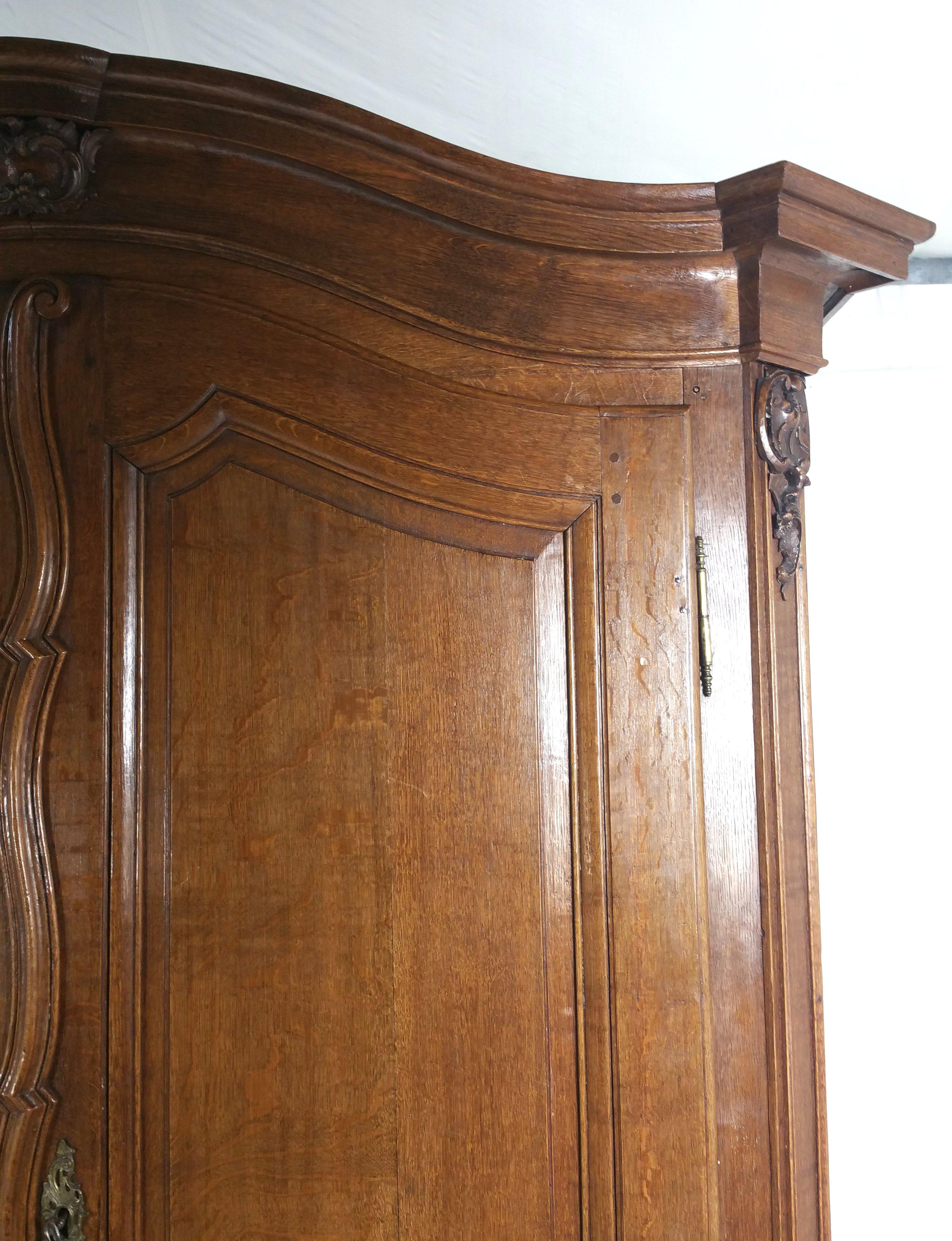 Fine French 18th Century Carved Oak 2-Door Large Armoire For Sale 1