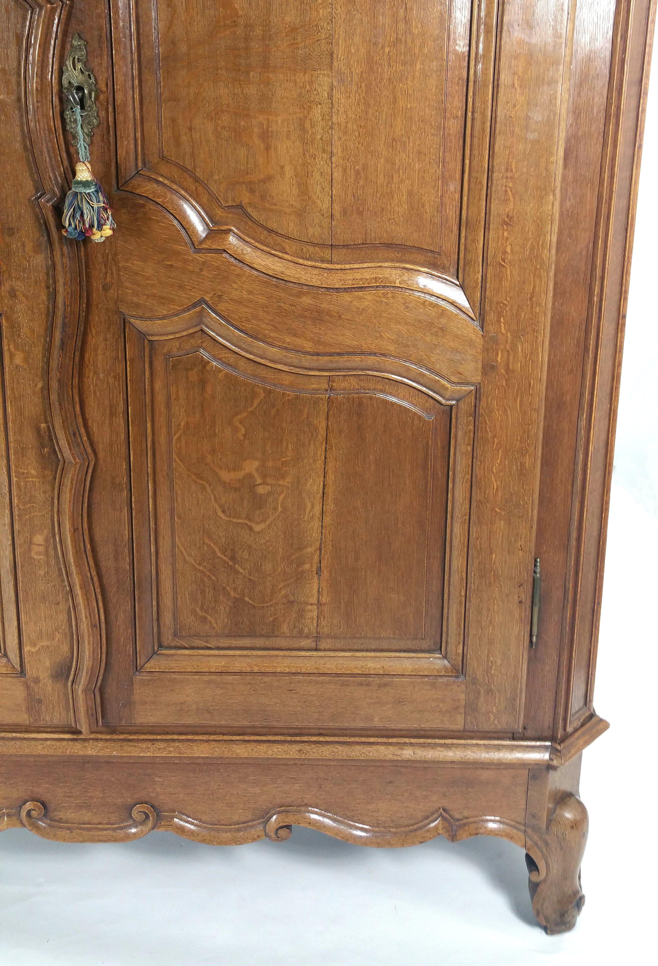Fine French 18th Century Carved Oak 2-Door Large Armoire For Sale 2
