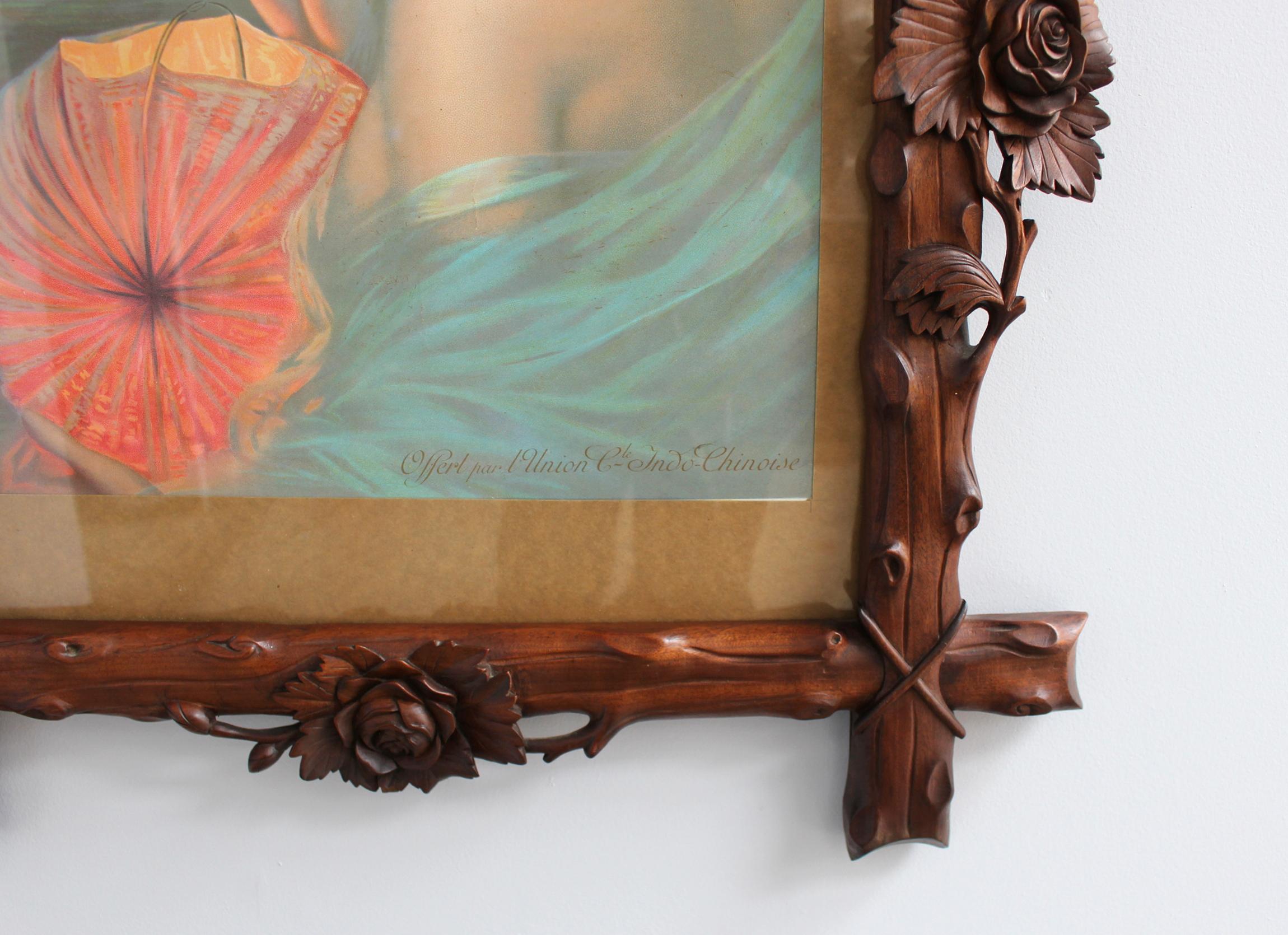 Wood Fine French 1900s Hand Carved Frame with an Original Print For Sale