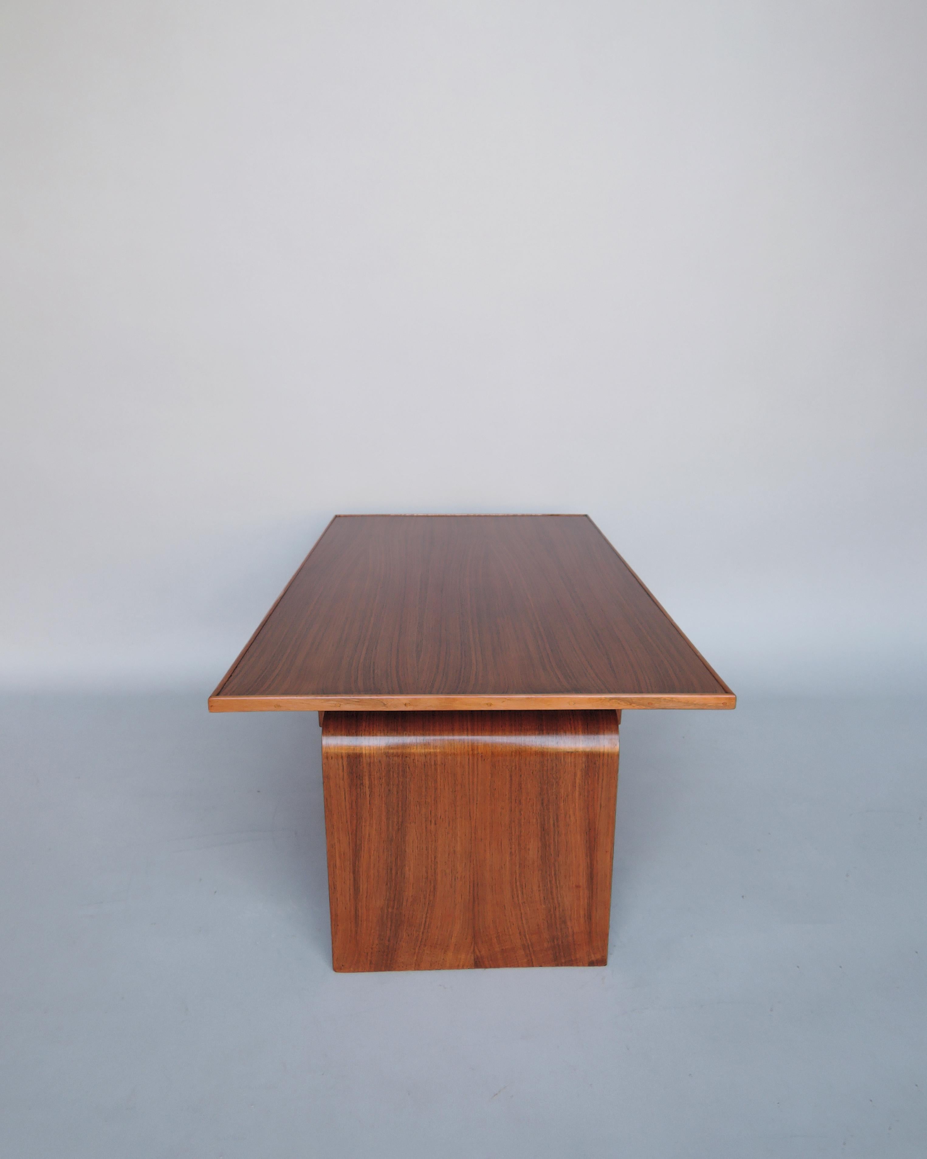 Fine French 1930s Coffee Table by Jean Pascaud Bon état - En vente à Long Island City, NY