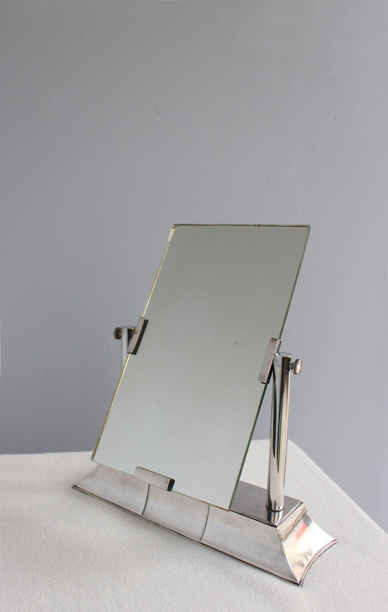 Fine French 1930s Silver-Plated Table Mirror by Luc Lanel for Christofle In Good Condition For Sale In Long Island City, NY